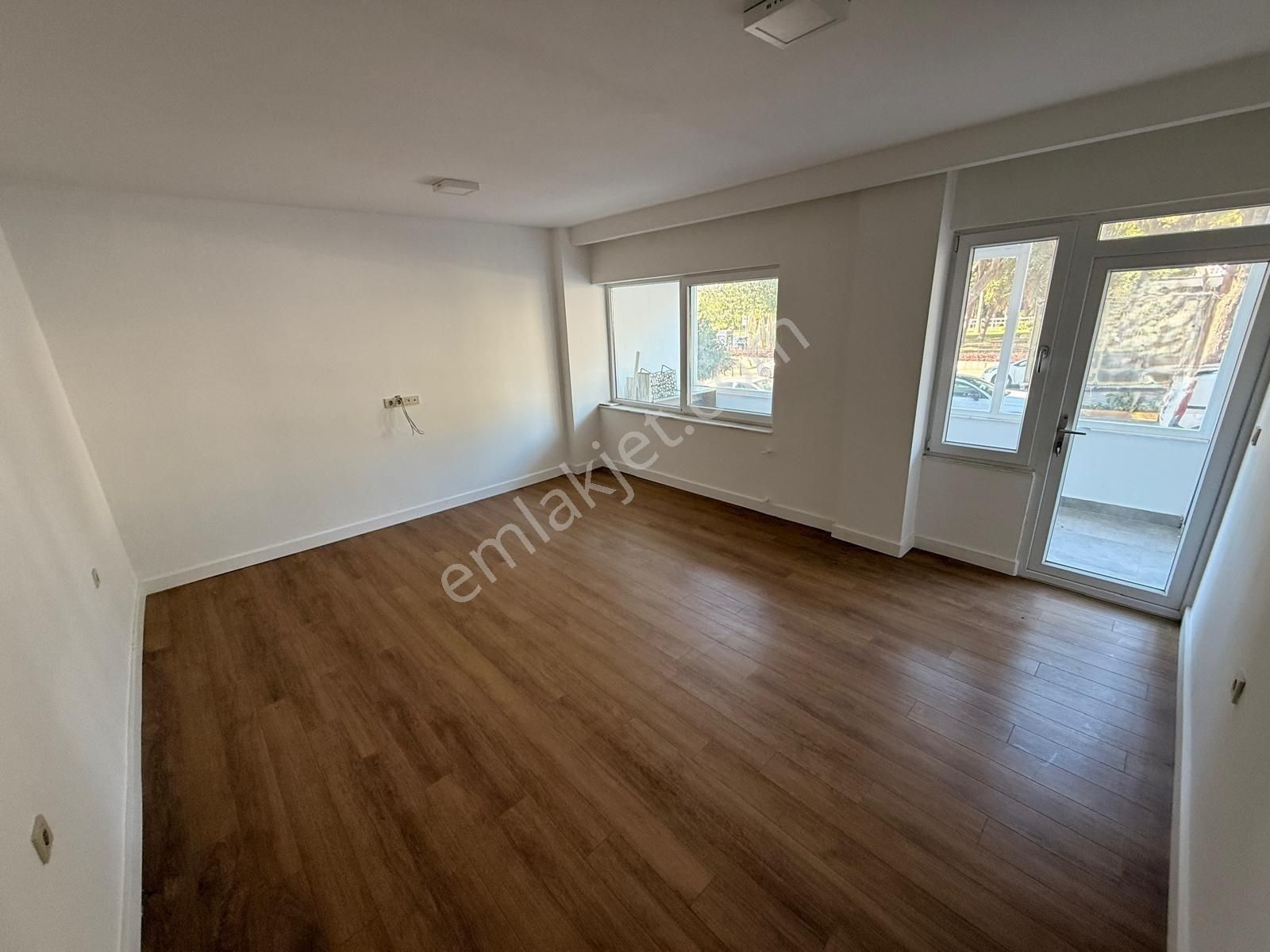 Bahçelievler De Denize Yürüme Mesafesi 2+1 Kiralık Daire - Görsel 3