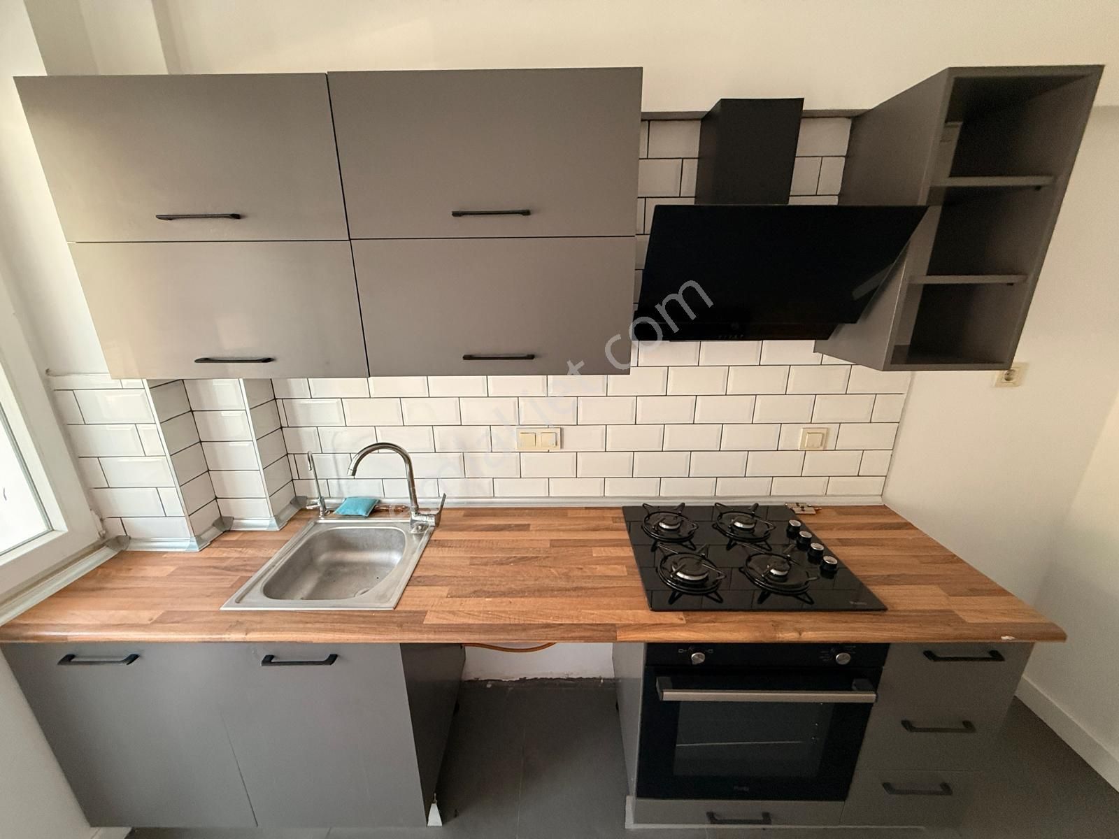 Bahçelievler De Denize Yürüme Mesafesi 2+1 Kiralık Daire