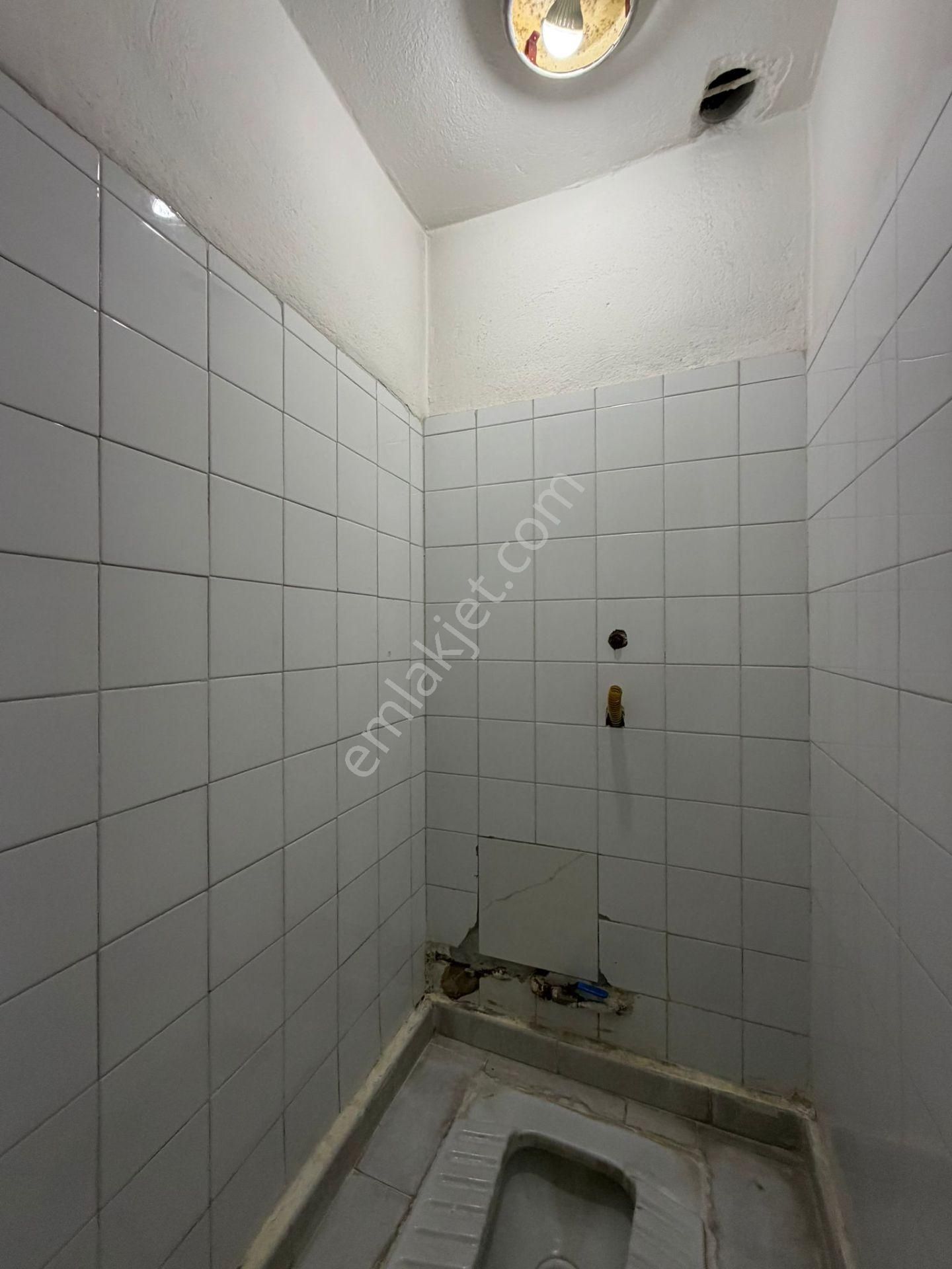 E.gökal Kiralık ! Şadırvan Parkı Yanı ! 40 M2 Yola Cephe Dükkan - Görsel 15