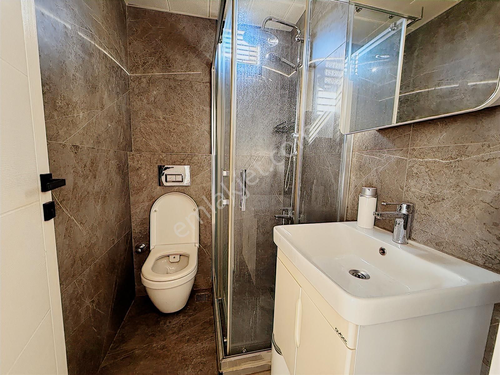 Konyaaltı Atatürk Bulvarı Üzerinde 3+1 Kiralık Daire - Görsel 2