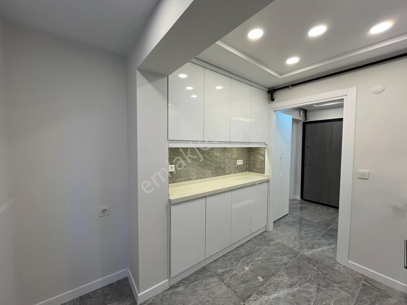 Asilden Hatay Cadde Pareleli Full Tadilatlı Satılık 3+1 - Görsel 11