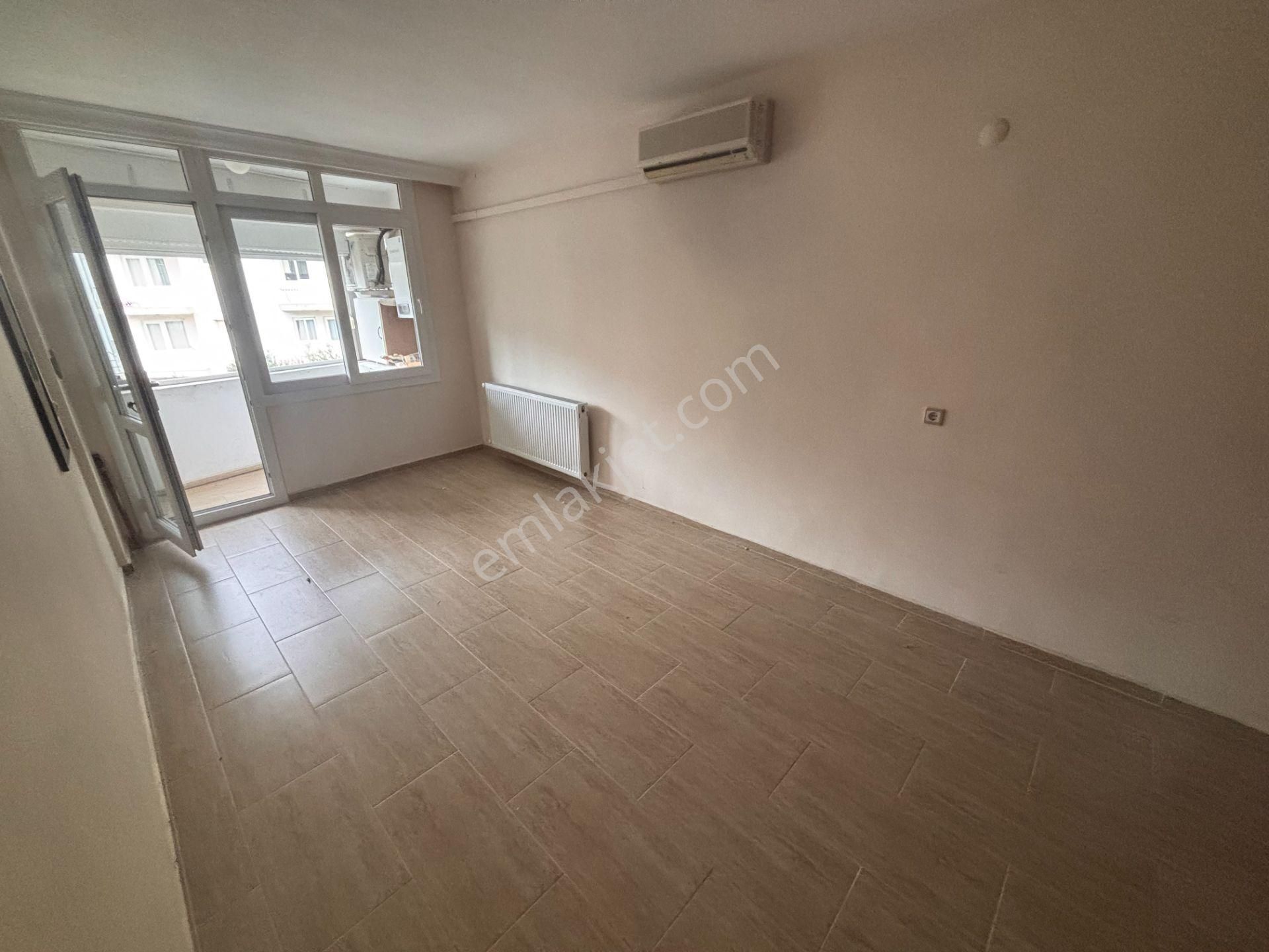Kuşadası Liman Apt. Panaromik Deniz, Marina Manzaralı 3+1 Yalı Dairesi - Görsel 11