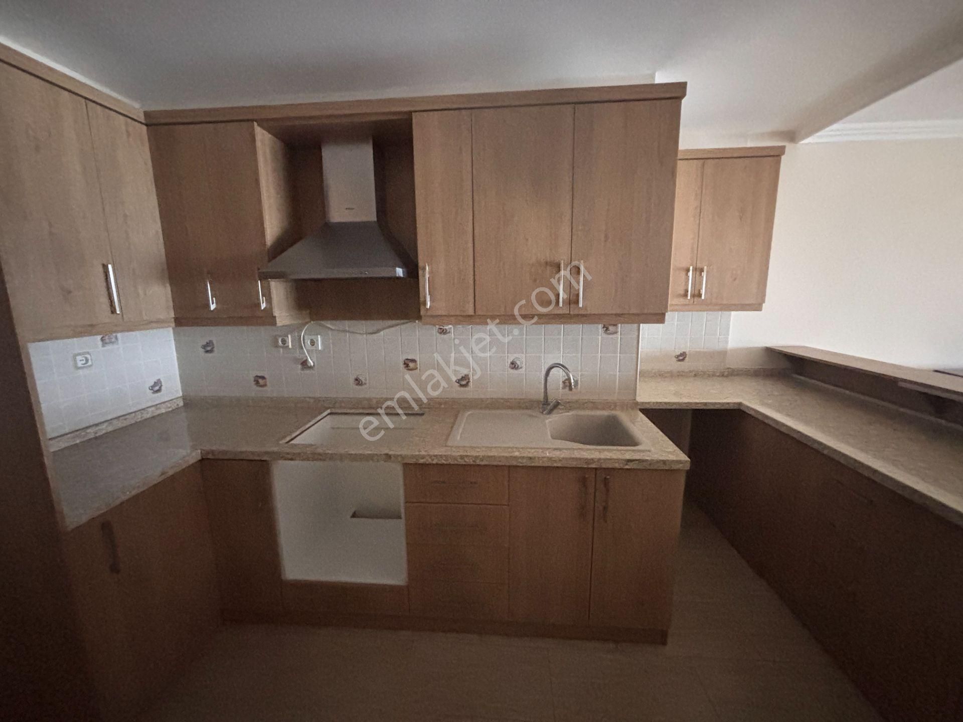 Kuşadası Liman Apt. Panaromik Deniz, Marina Manzaralı 3+1 Yalı Dairesi - Görsel 7