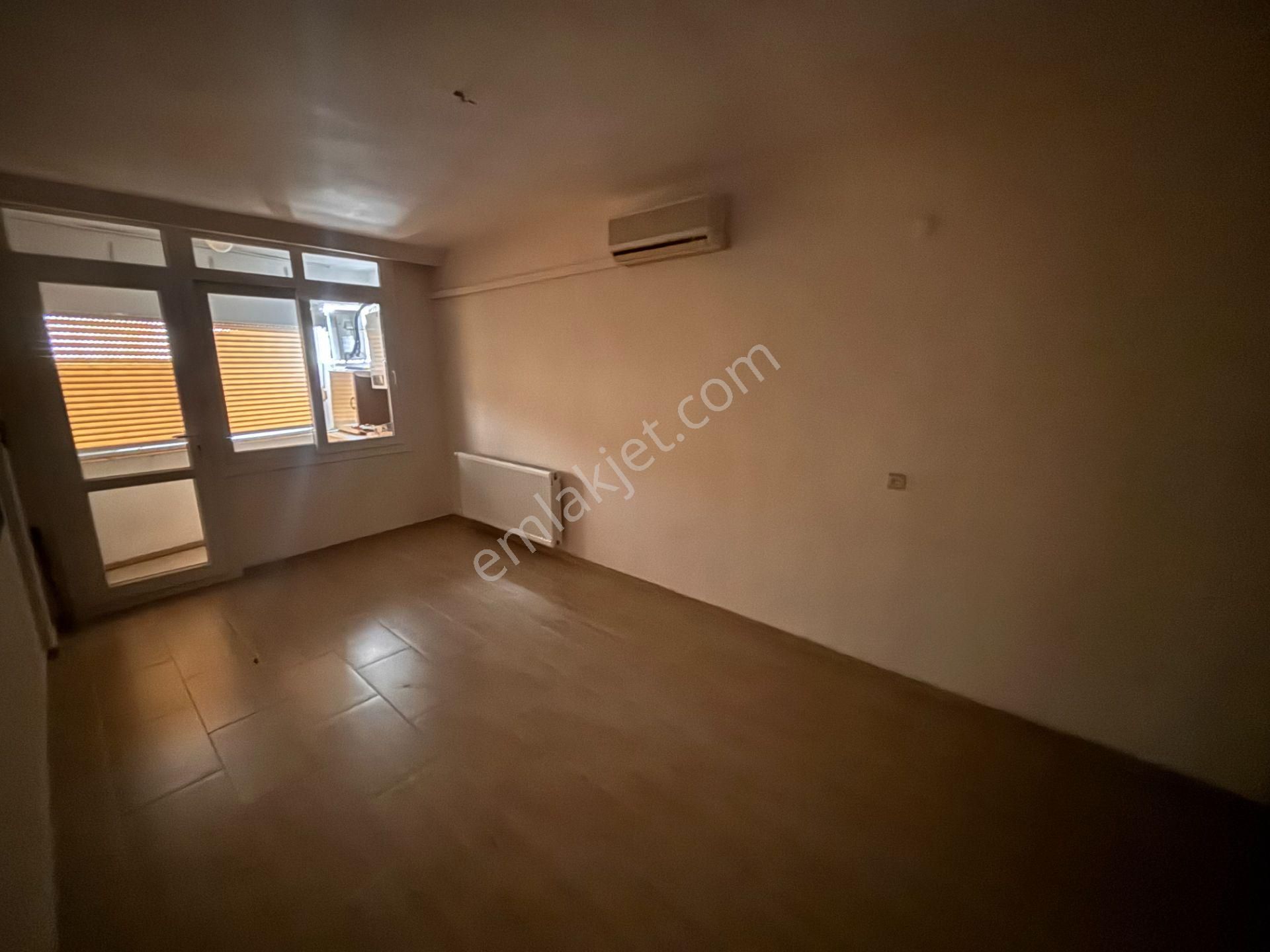 Kuşadası Liman Apt. Panaromik Deniz, Marina Manzaralı 3+1 Yalı Dairesi - Görsel 9