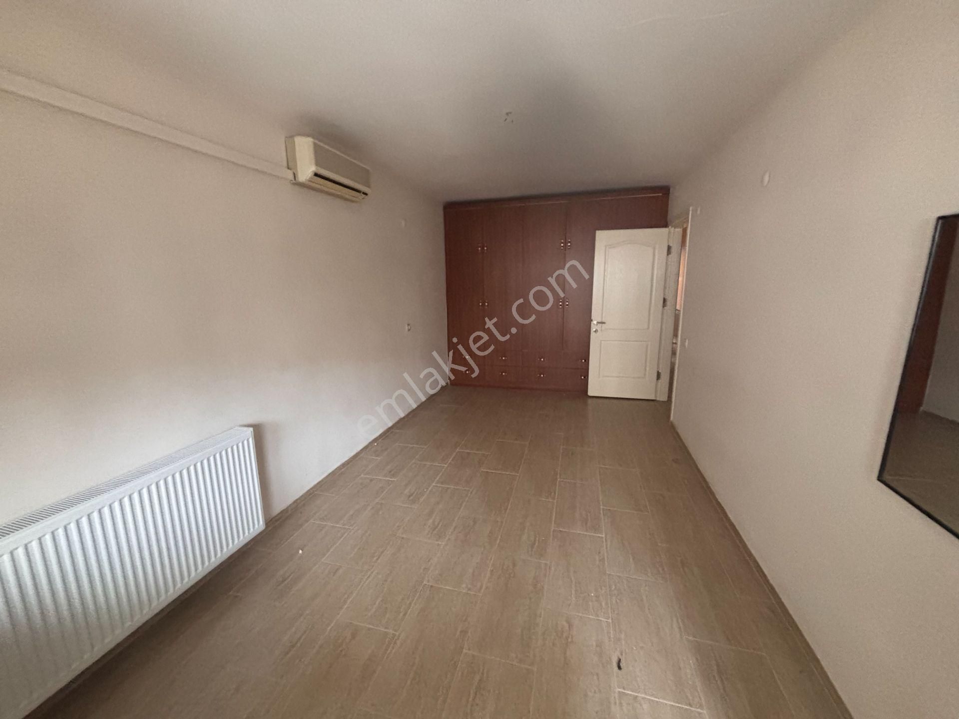 Kuşadası Liman Apt. Panaromik Deniz, Marina Manzaralı 3+1 Yalı Dairesi - Görsel 8