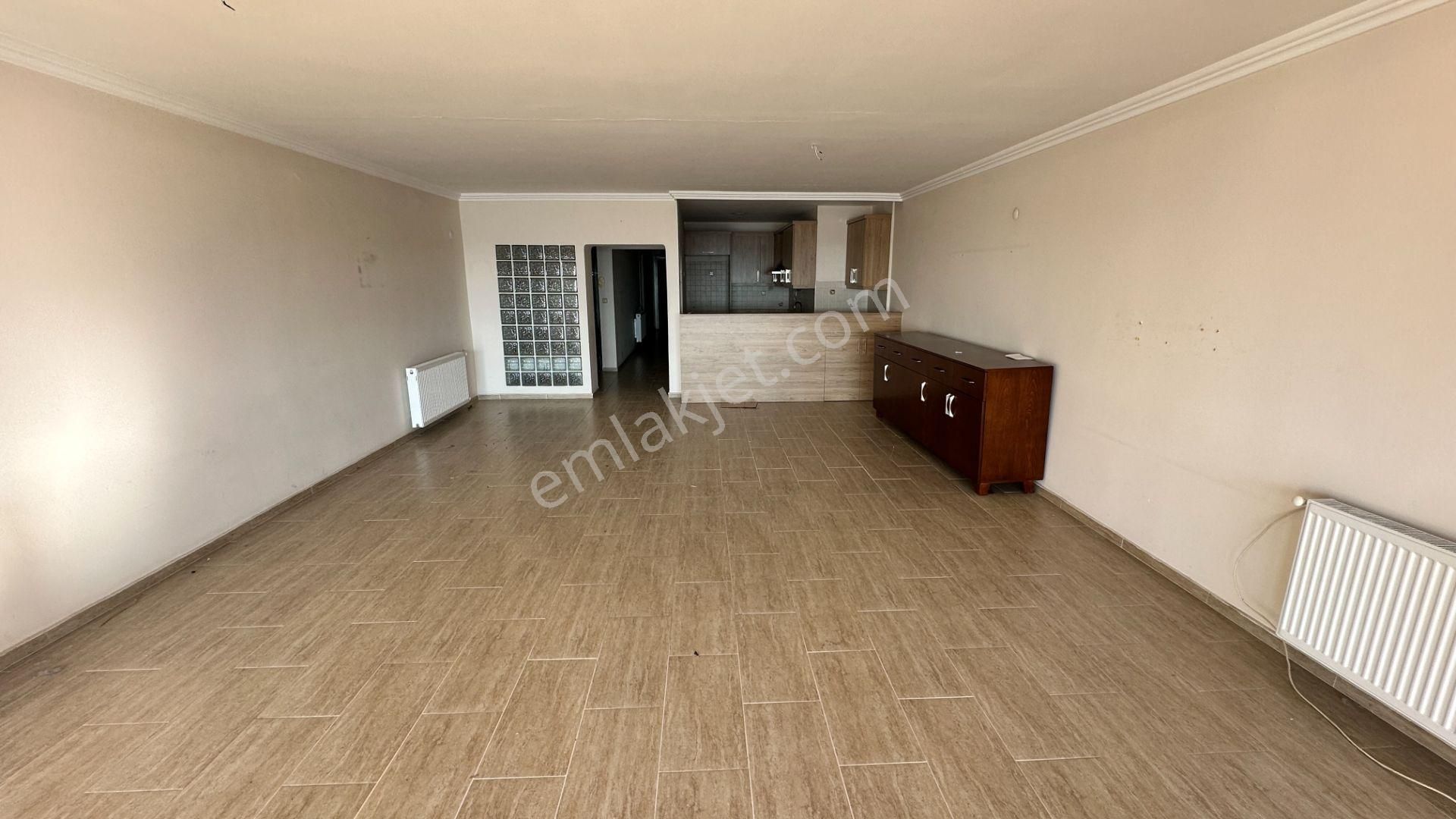 Kuşadası Liman Apt. Panaromik Deniz, Marina Manzaralı 3+1 Yalı Dairesi - Görsel 5