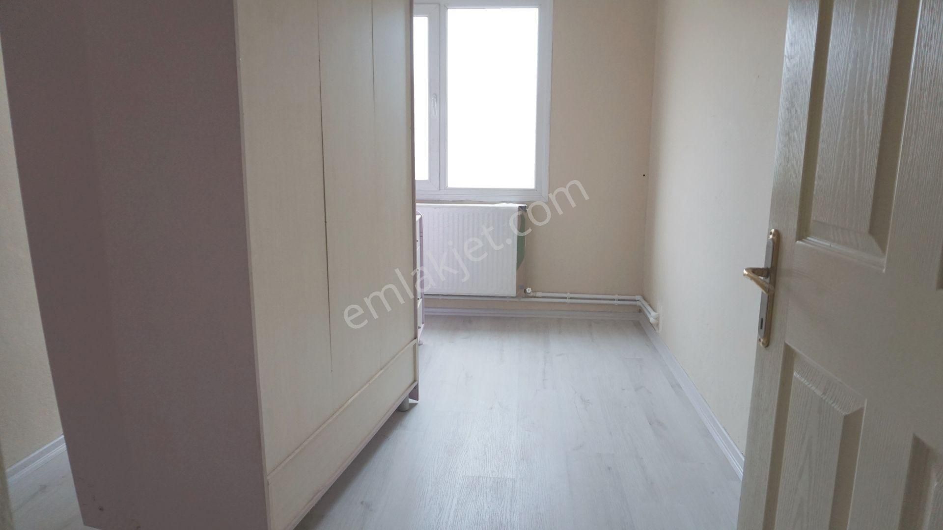 Egekent Kiralık 3+1 Doğalgaz Kombili+balkonlu Çiğli Serkan Dan - Görsel 13