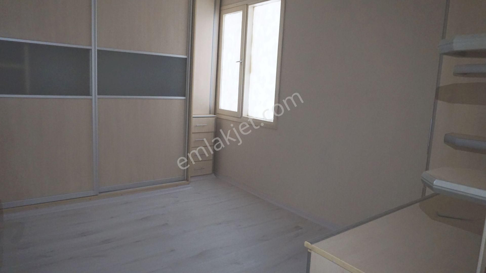 Egekent Kiralık 3+1 Doğalgaz Kombili+balkonlu Çiğli Serkan Dan - Görsel 21