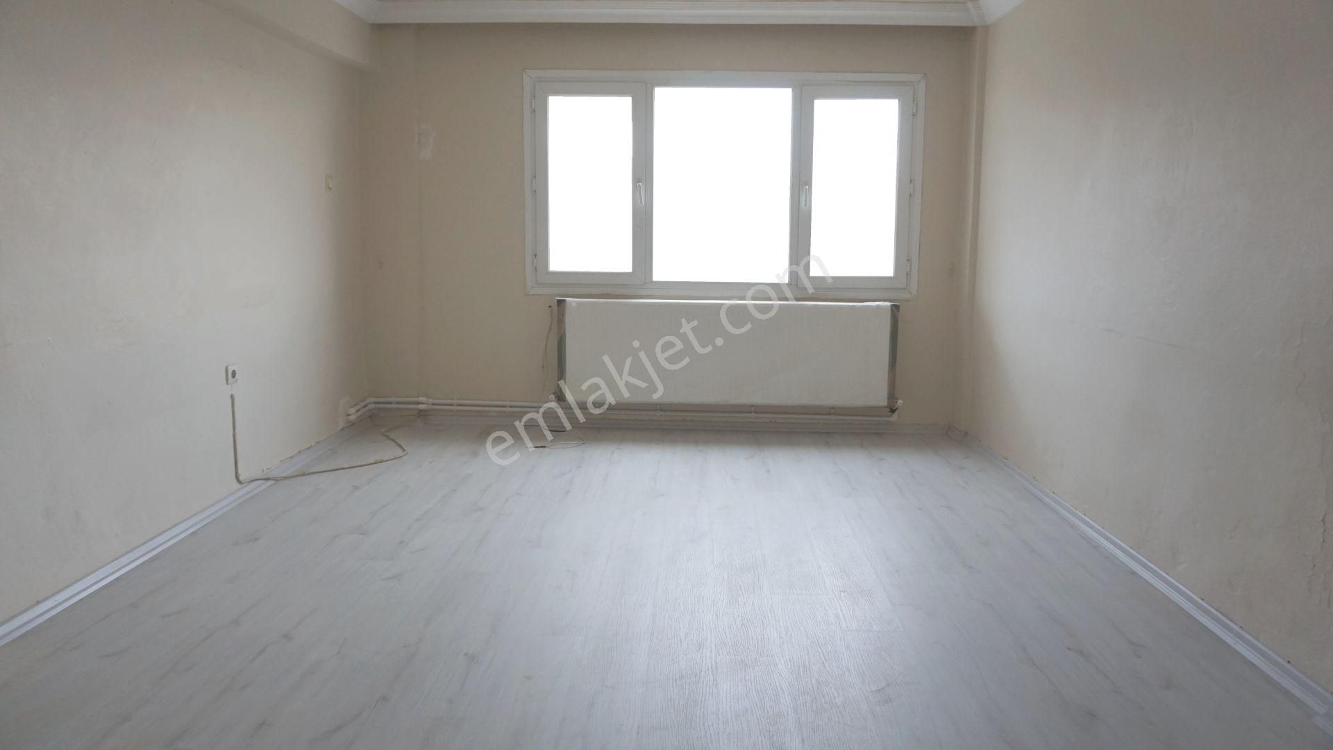 Egekent Kiralık 3+1 Doğalgaz Kombili+balkonlu Çiğli Serkan Dan - Görsel 9