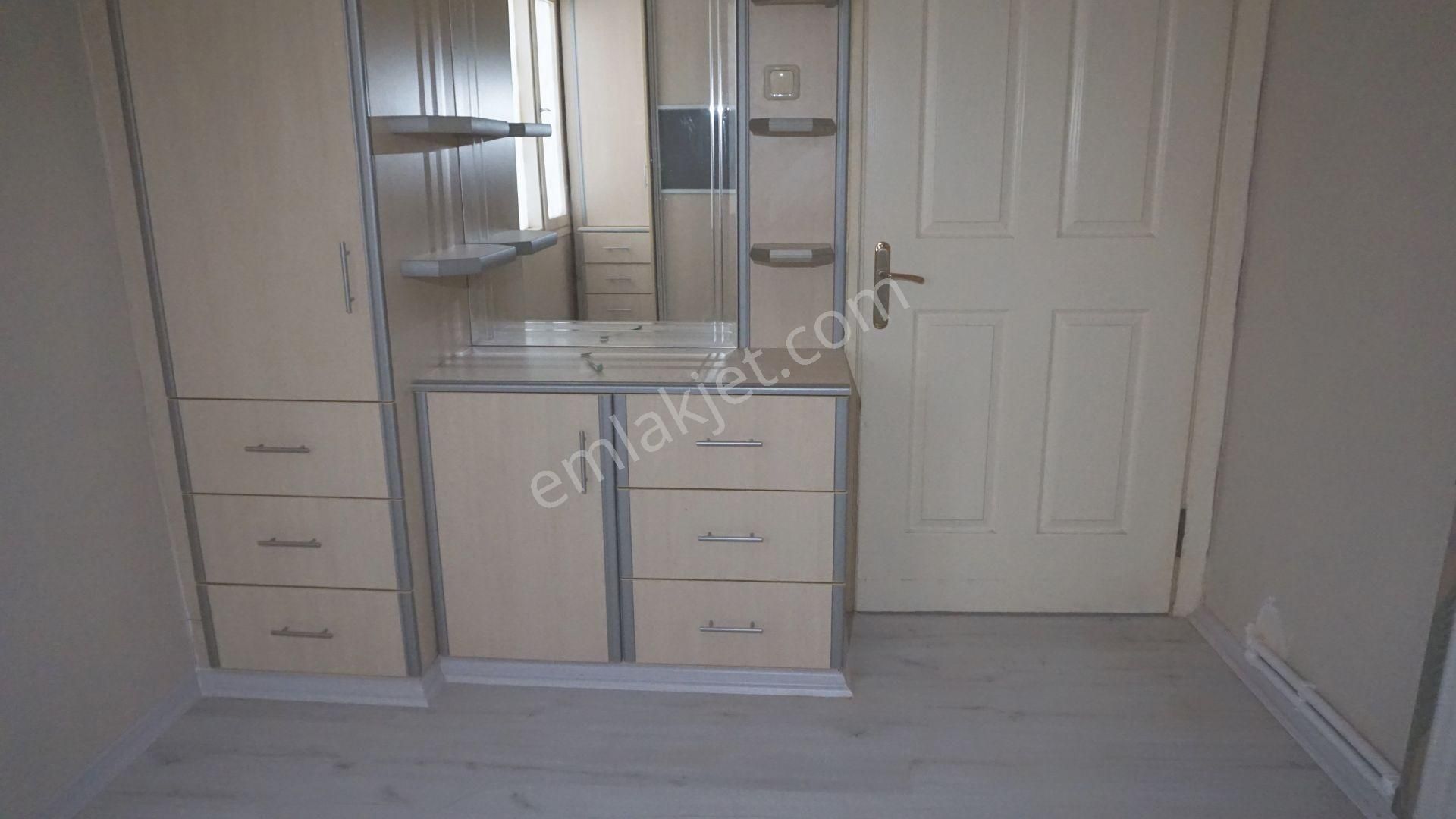 Egekent Kiralık 3+1 Doğalgaz Kombili+balkonlu Çiğli Serkan Dan - Görsel 23