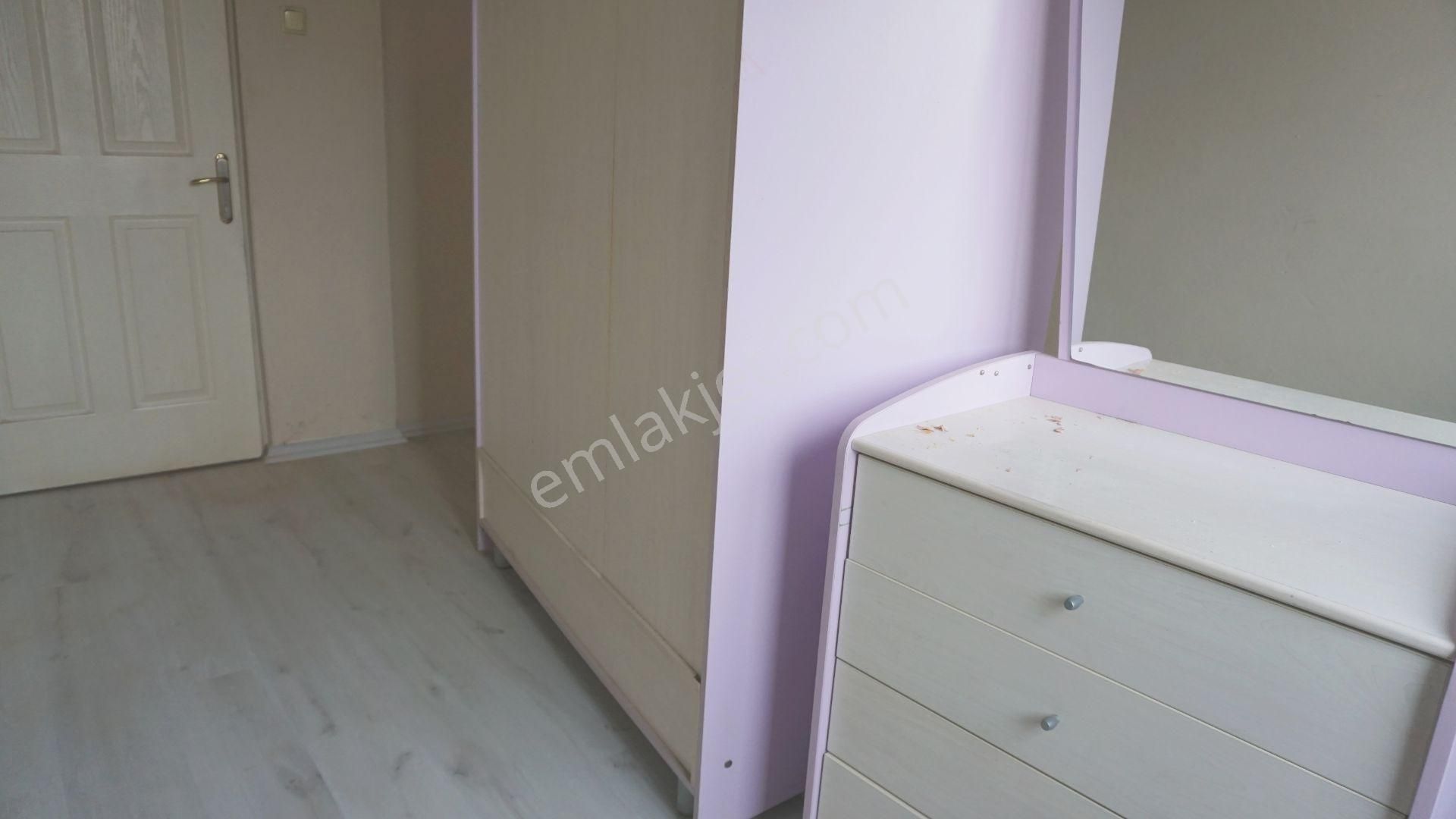 Egekent Kiralık 3+1 Doğalgaz Kombili+balkonlu Çiğli Serkan Dan - Görsel 17