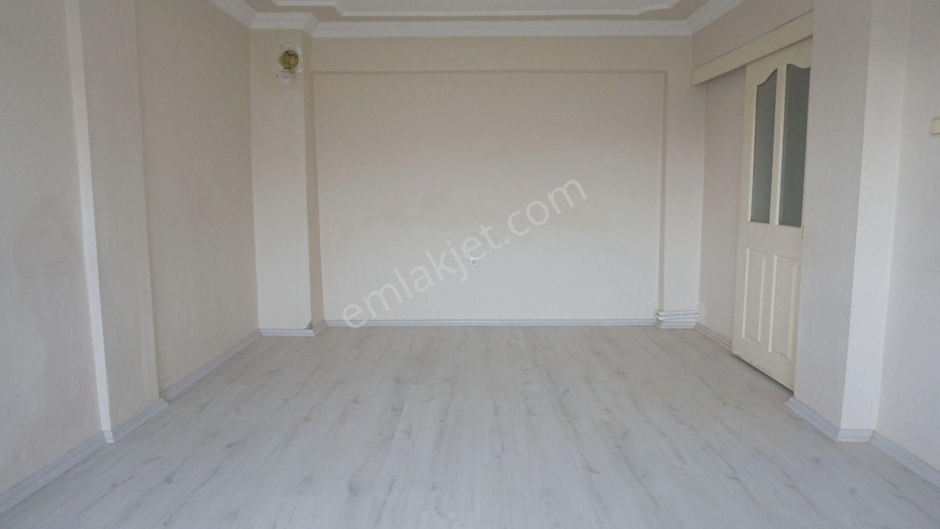 Egekent Kiralık 3+1 Doğalgaz Kombili+balkonlu Çiğli Serkan Dan - Görsel 10