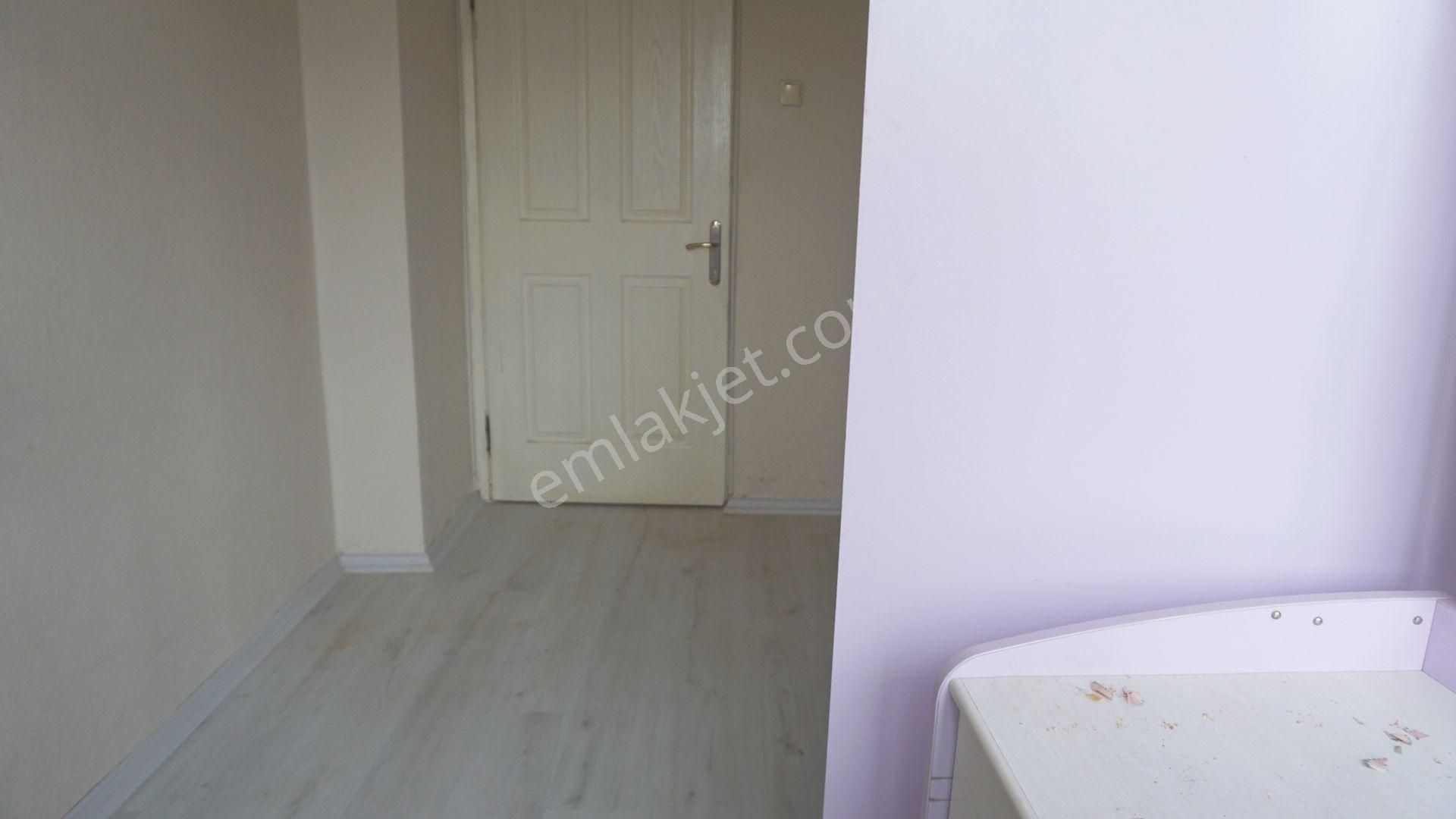 Egekent Kiralık 3+1 Doğalgaz Kombili+balkonlu Çiğli Serkan Dan - Görsel 16