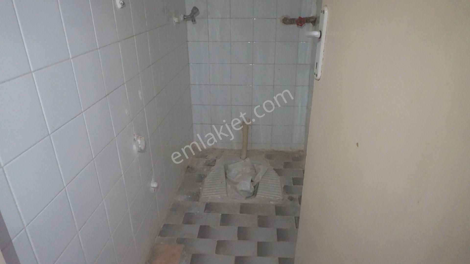 Egekent Kiralık 3+1 Doğalgaz Kombili+balkonlu Çiğli Serkan Dan - Görsel 19