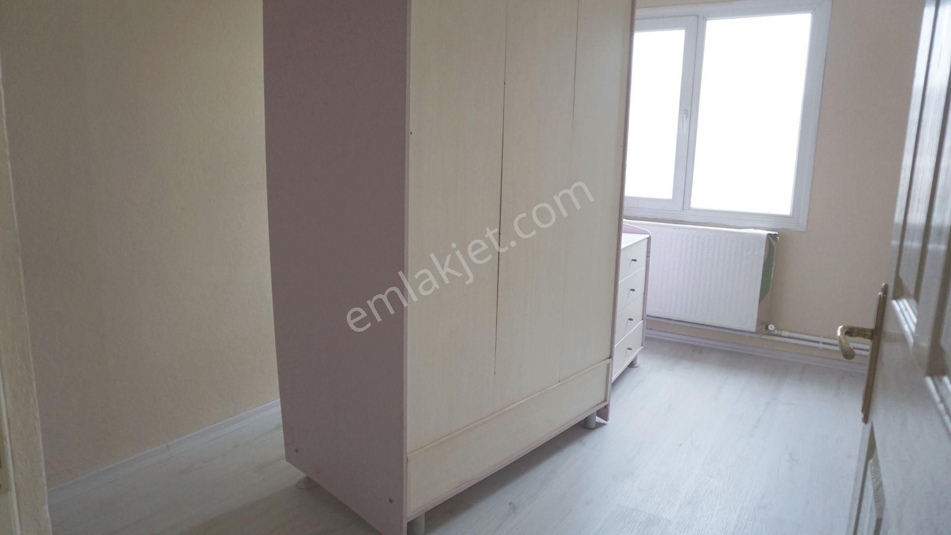 Egekent Kiralık 3+1 Doğalgaz Kombili+balkonlu Çiğli Serkan Dan - Görsel 15