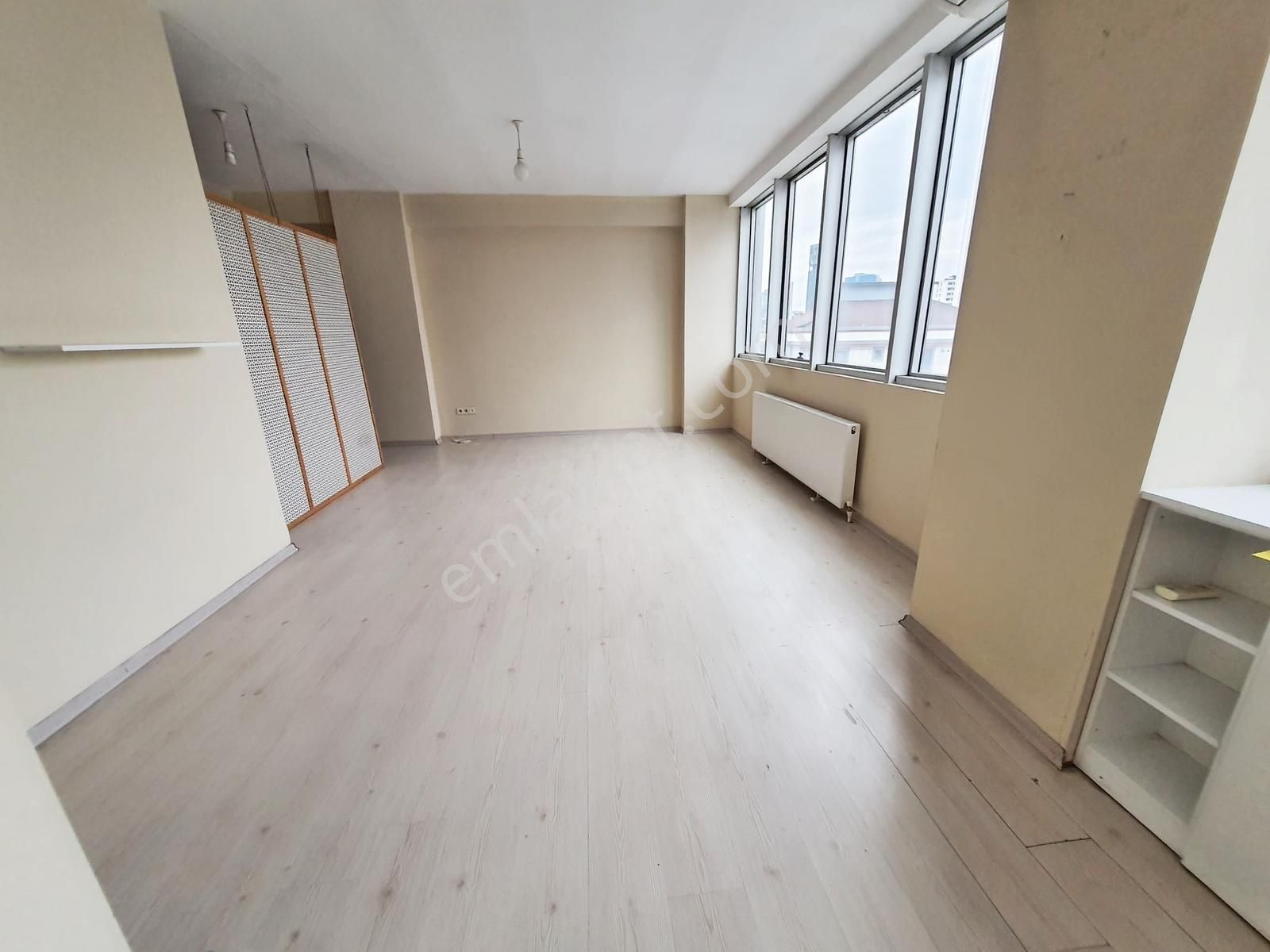 Serdal Sağlam'dan Kartal Adliye Ve Hastaneye Yakın Kiralık 1+0