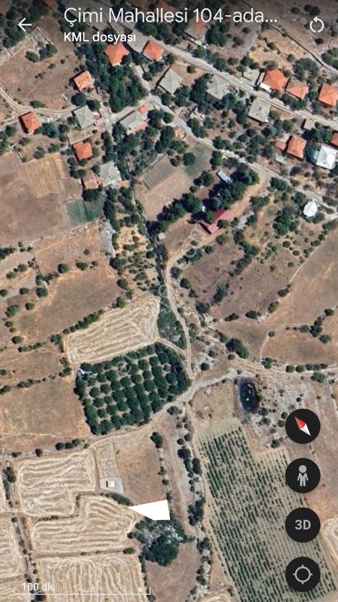 Antalya'da İmar Sınırında İlçeye Yakın Tarla