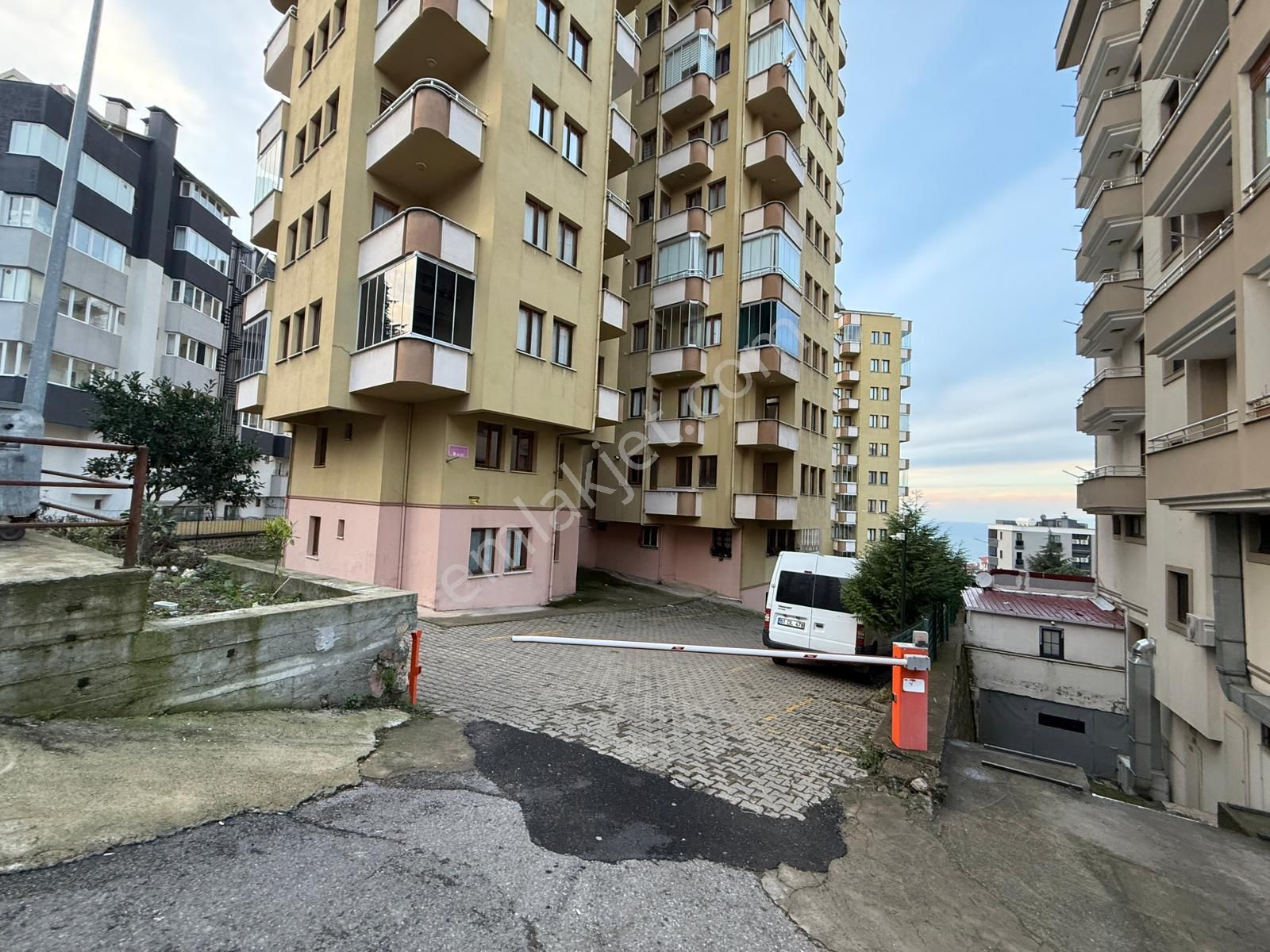 Trabzon Soğuksu'da Satılık Daire - Görsel 11