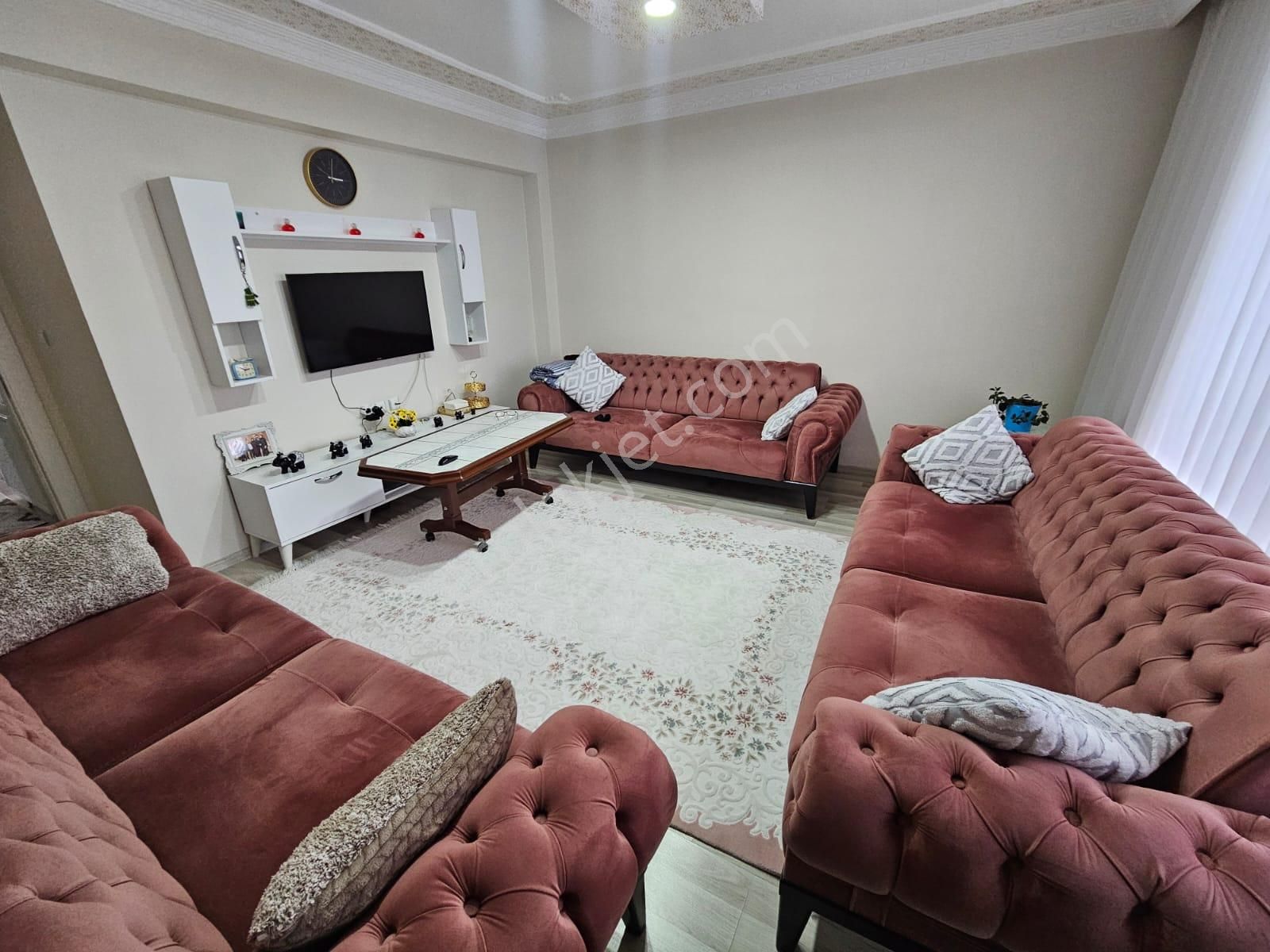 Beşikkaya'da Altınköy Mevkii Asansörlü Ön Cephe 3+1 Giriş Kat Satılık Daire !! - Görsel 4