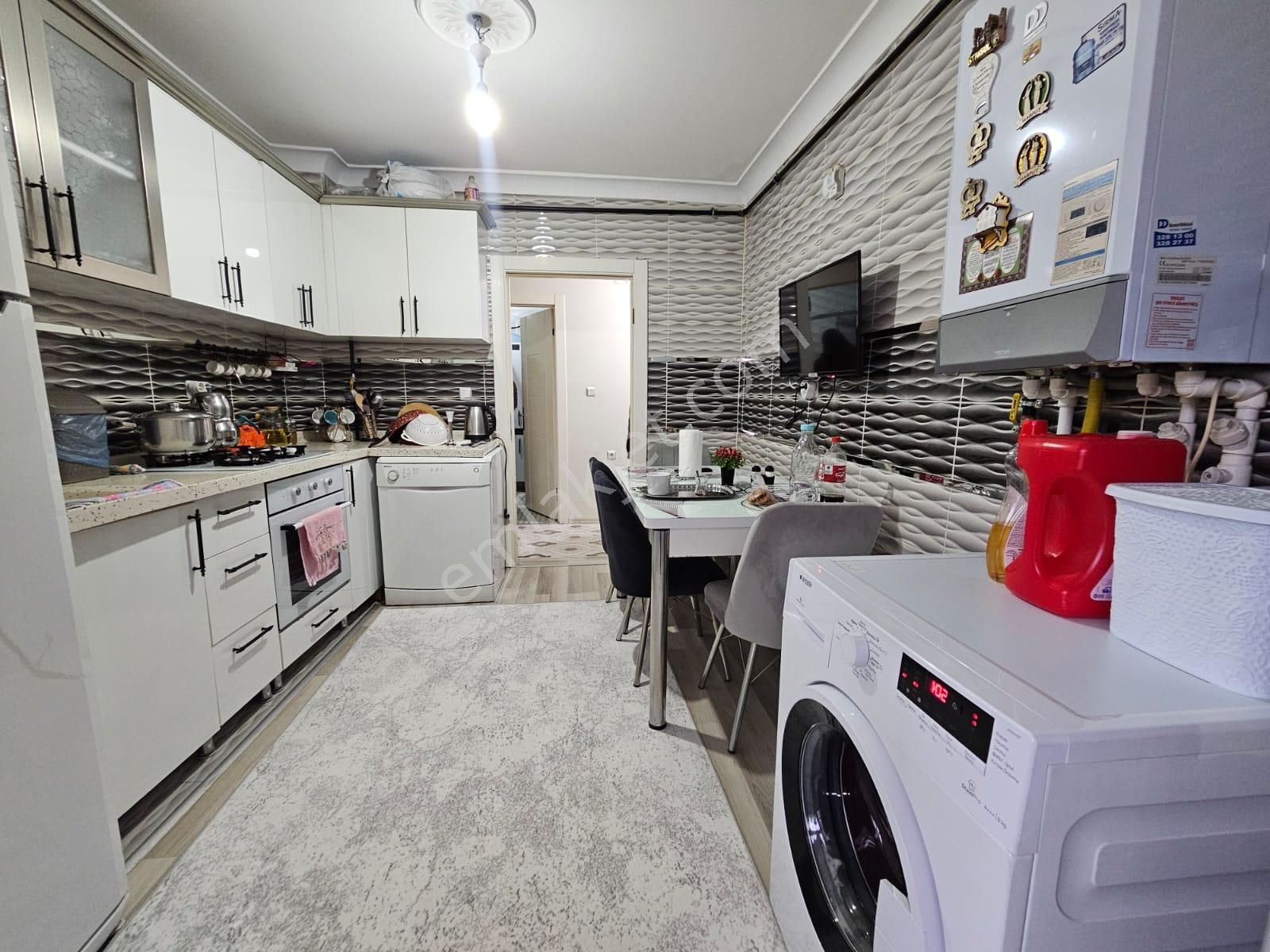 Beşikkaya'da Altınköy Mevkii Asansörlü Ön Cephe 3+1 Giriş Kat Satılık Daire !! - Görsel 6