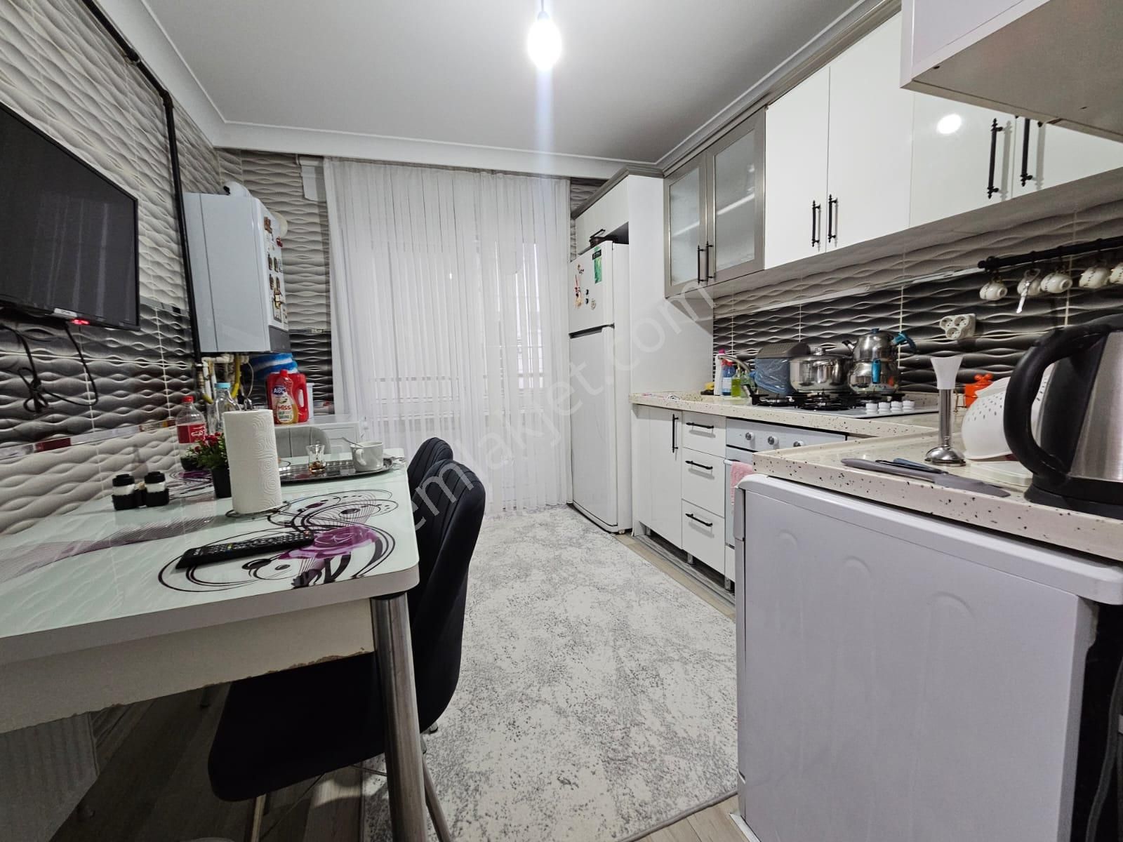 Beşikkaya'da Altınköy Mevkii Asansörlü Ön Cephe 3+1 Giriş Kat Satılık Daire !! - Görsel 12