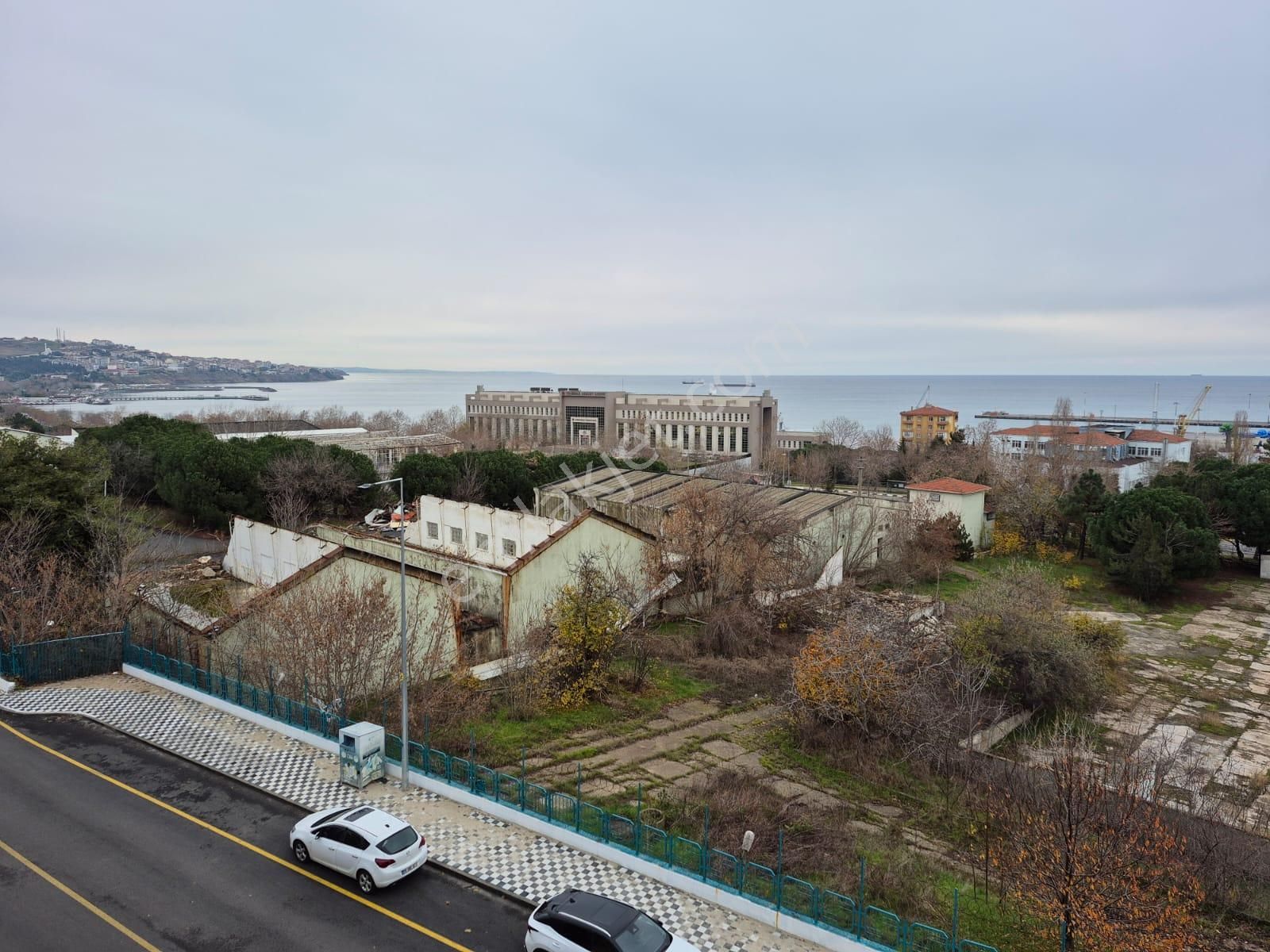 Delux'den 100.yıl'da Panoramik Deniz Manzaralı Sıfır 2+1dublex - Görsel 9