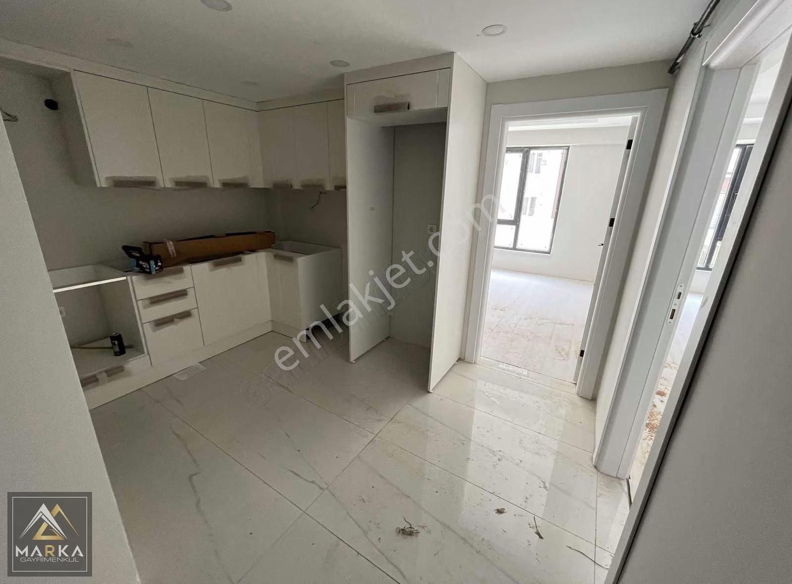 Marka'dan Hastane'ye 5 Dk 2+1 Amerikan Mutfak Sıfır Daire - Görsel 18