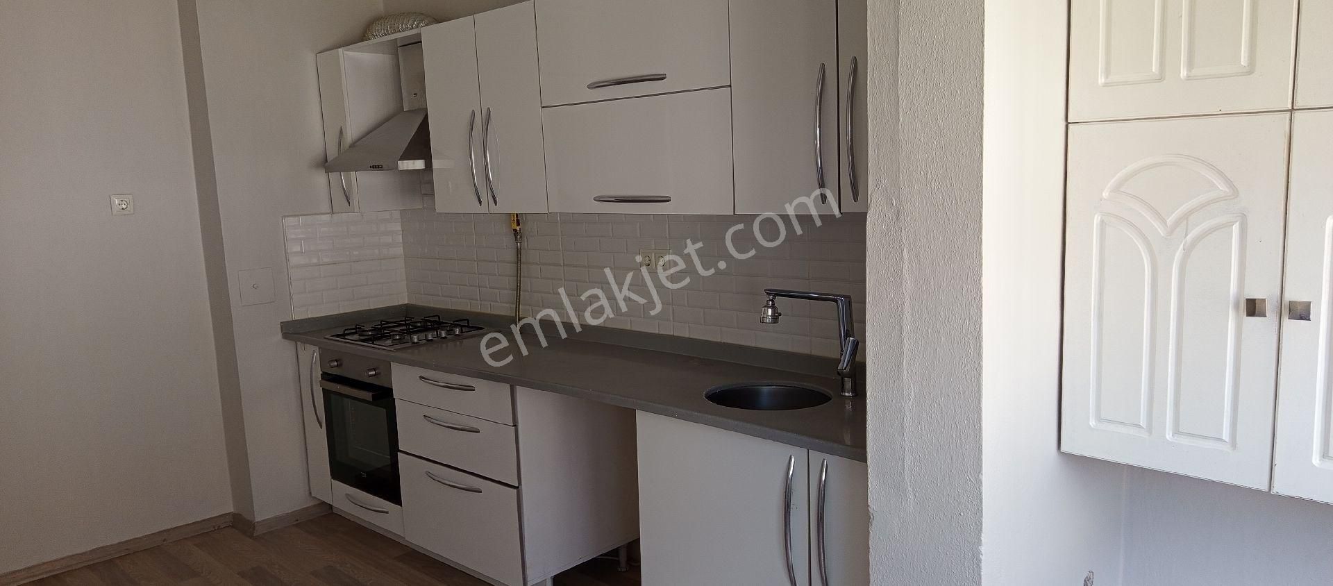 Sakarya İli Adapazarı İlçesinde Satılık 3+1 Daire - Görsel 12