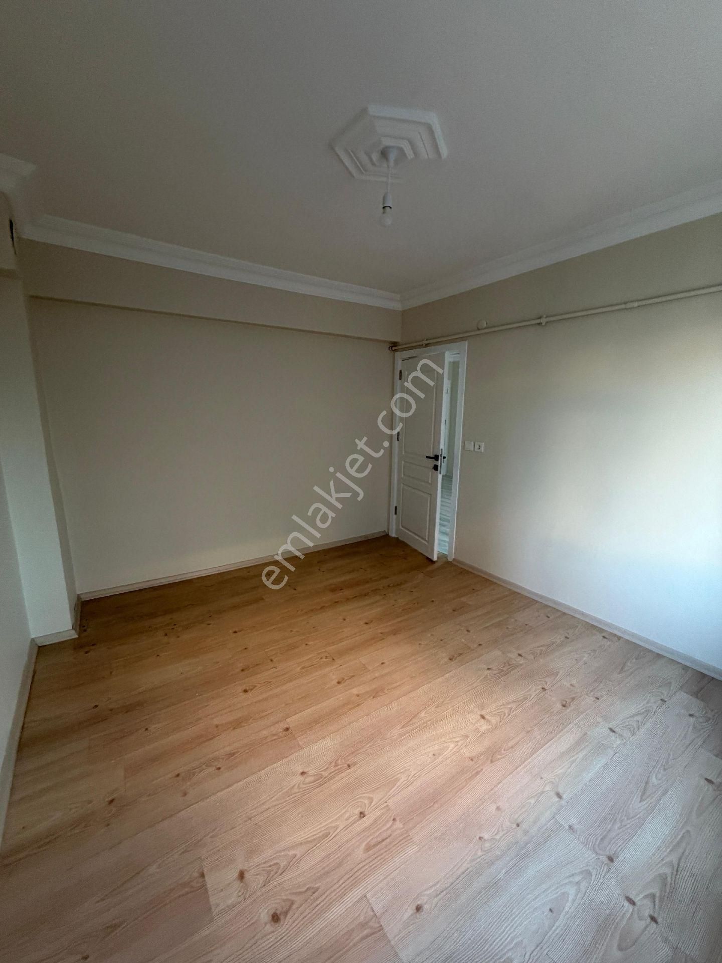 Uğurmumcu Mahallesi 3+1 3.kat Asansörlü 130m² - Görsel 13