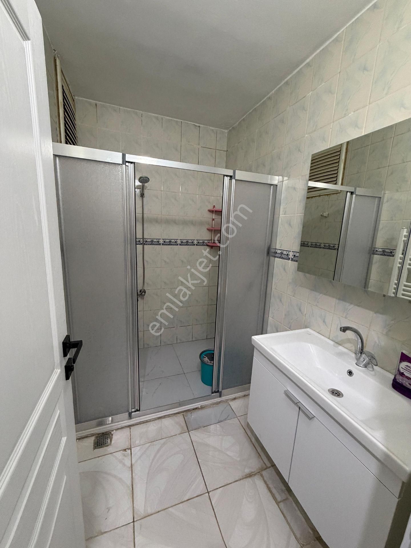 Uğurmumcu Mahallesi 3+1 3.kat Asansörlü 130m² - Görsel 23