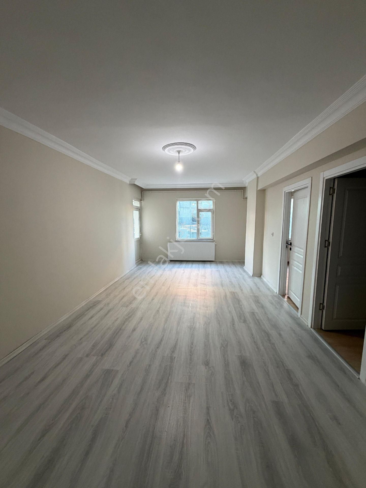 Uğurmumcu Mahallesi 3+1 3.kat Asansörlü 130m²
