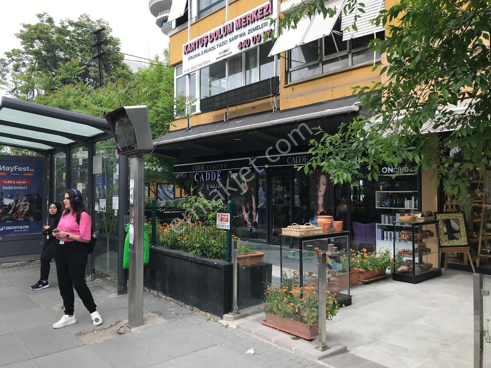Çankaya Atakule Simon Bolivarda Bahçeli 2katlı Süper Konum - Görsel 15