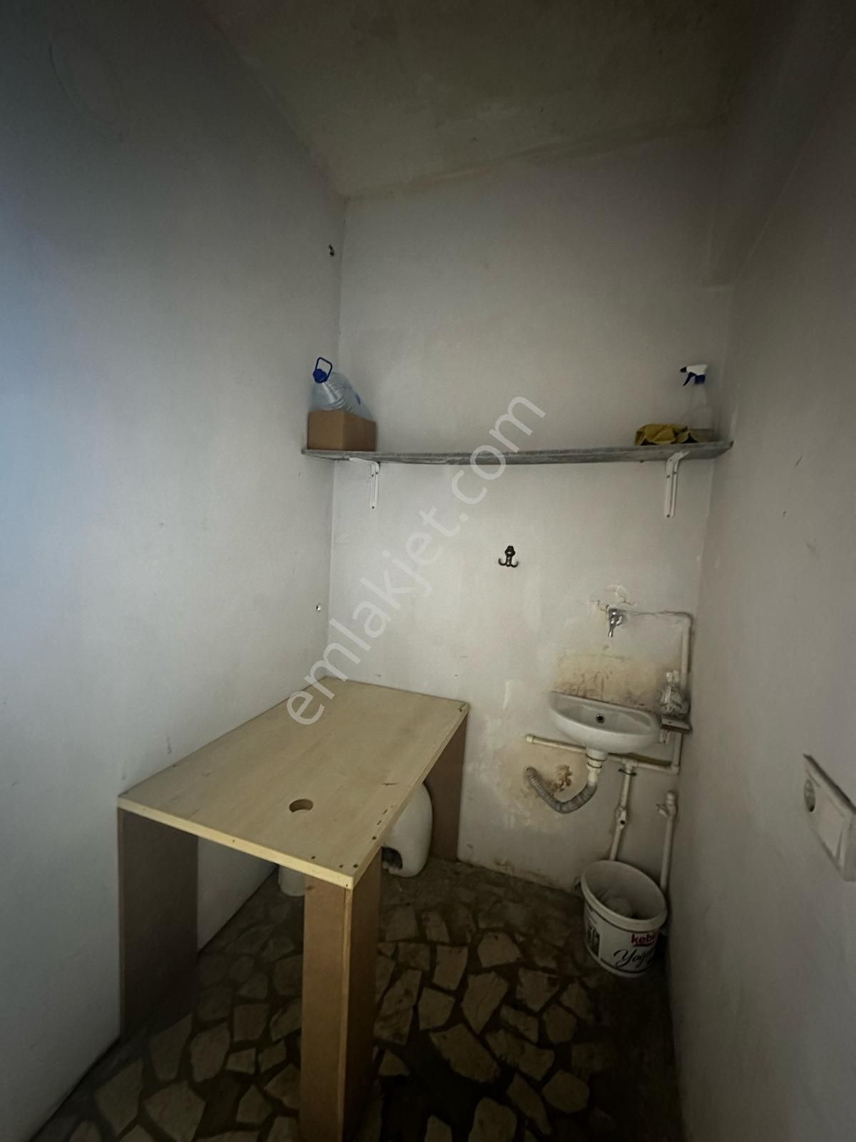 Türkiye Emlak Ana Caddeye Yakın Kiralık Dükkan 20m2 - Görsel 8