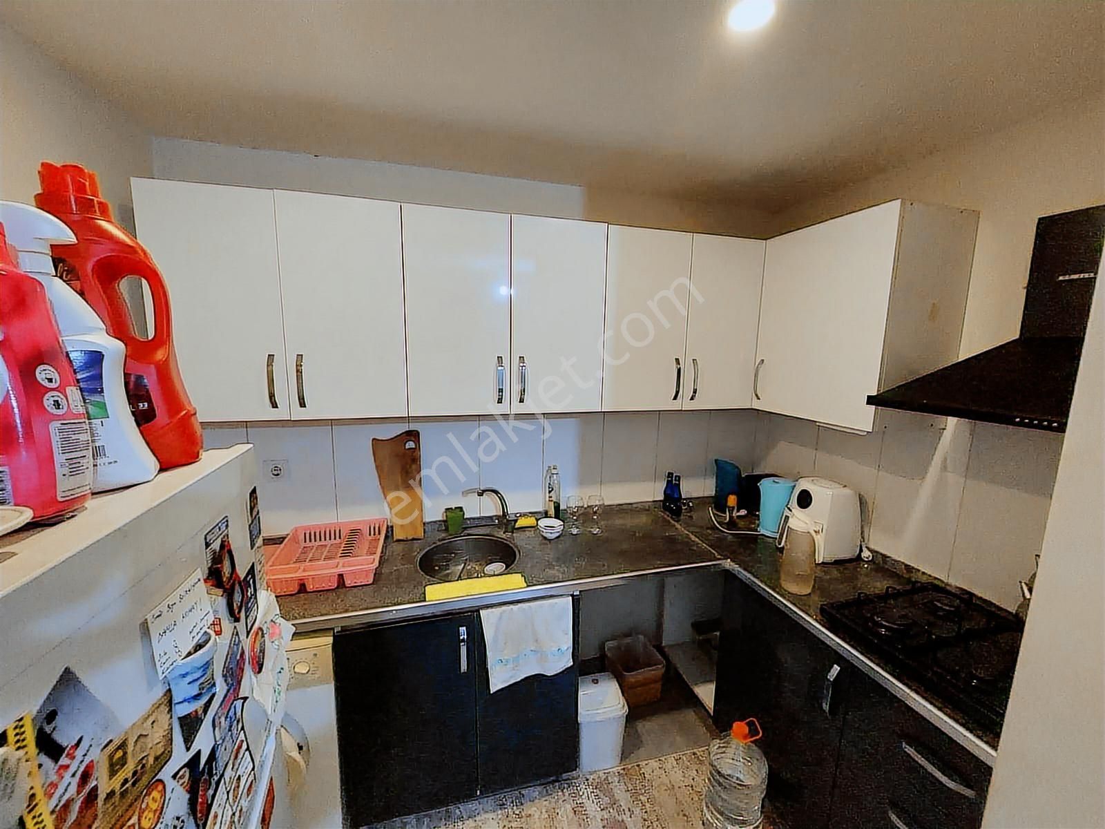 Beyazevler'de Cadde Üzeri İskanlı Memur Kiracılı Eşyalı Satılık! - Görsel 13