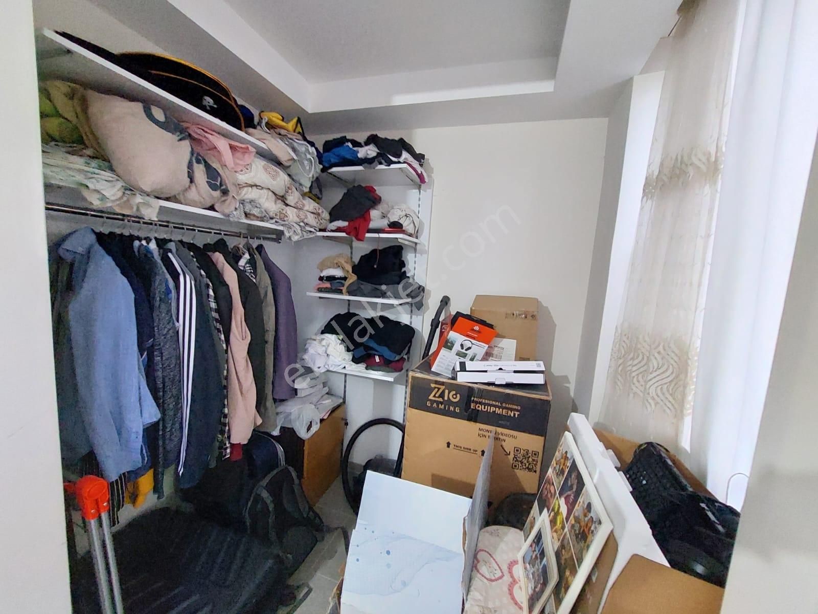 Beyazevler'de Cadde Üzeri İskanlı Memur Kiracılı Eşyalı Satılık! - Görsel 8