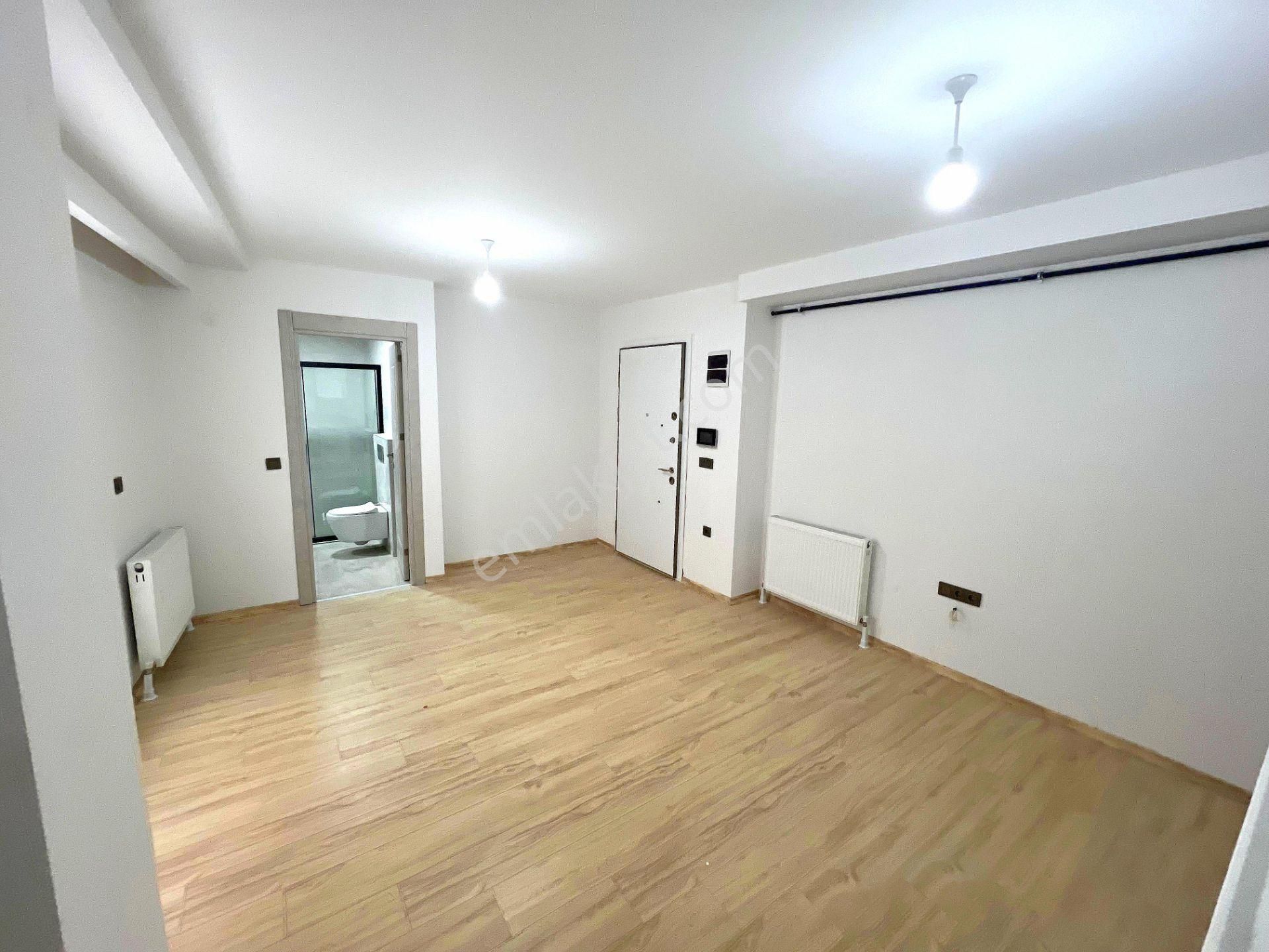 ▃birikim▃ Altıntepe'de Sahile Yakın Teras Kullanımlı Sıfır 1+1!! - Görsel 4