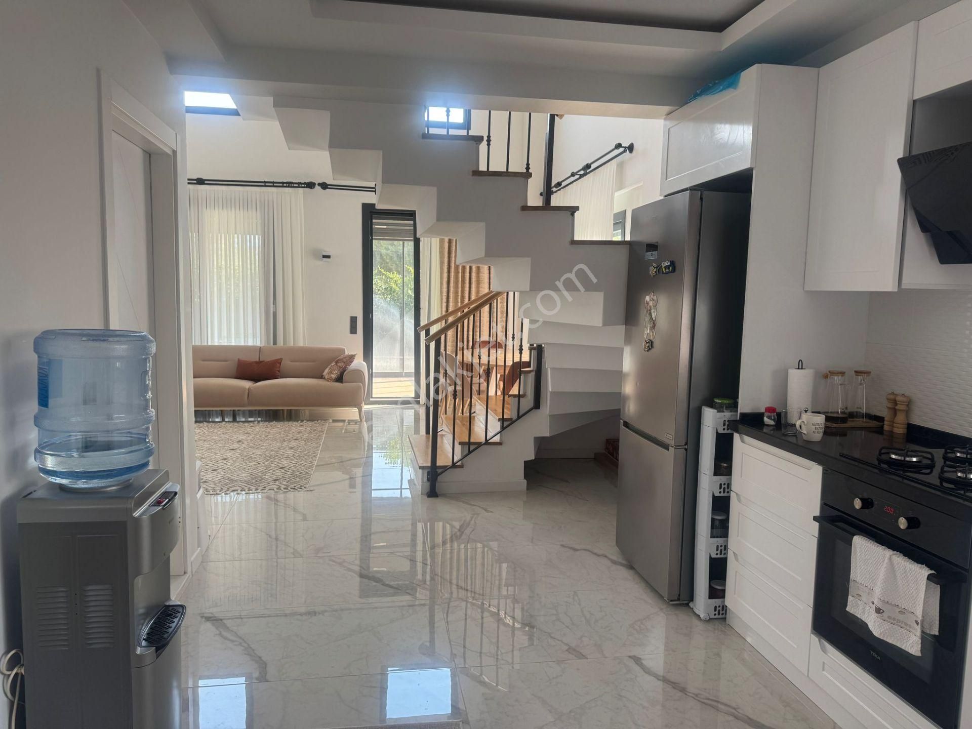 Kemalpaşa Albero Sitesi 3+1 Dubleks Loft Satılık Villa