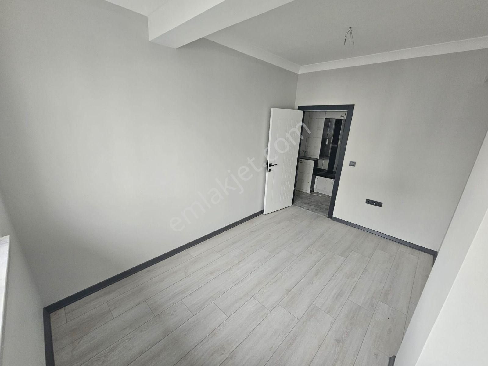 Sincan Yenikentte Satılık 2+1 Sıfır Daire Ara Katta Uygun Fiyat Daire - Görsel 18