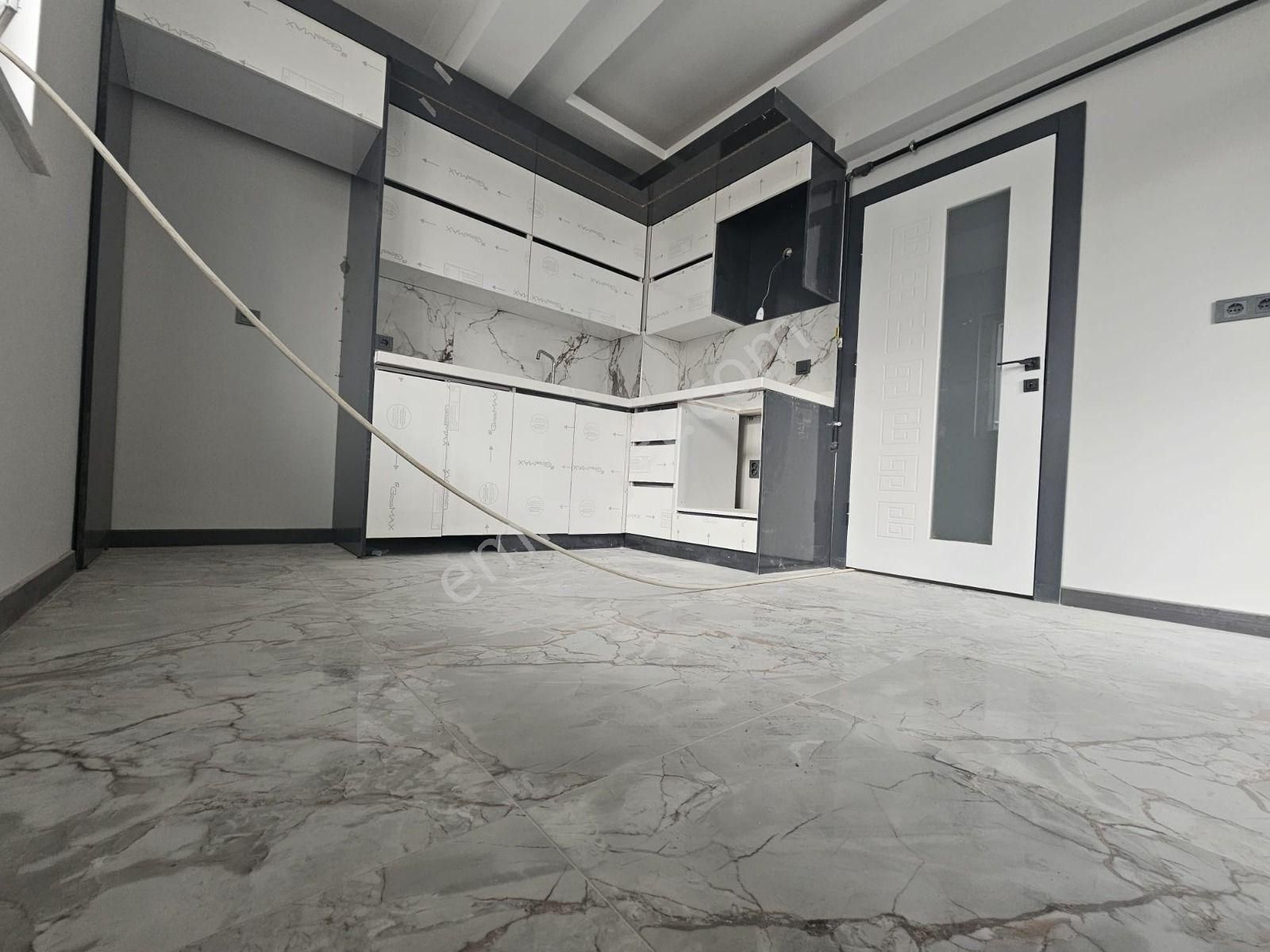 Sincan Yenikentte Satılık 2+1 Sıfır Daire Ara Katta Uygun Fiyat Daire - Görsel 2