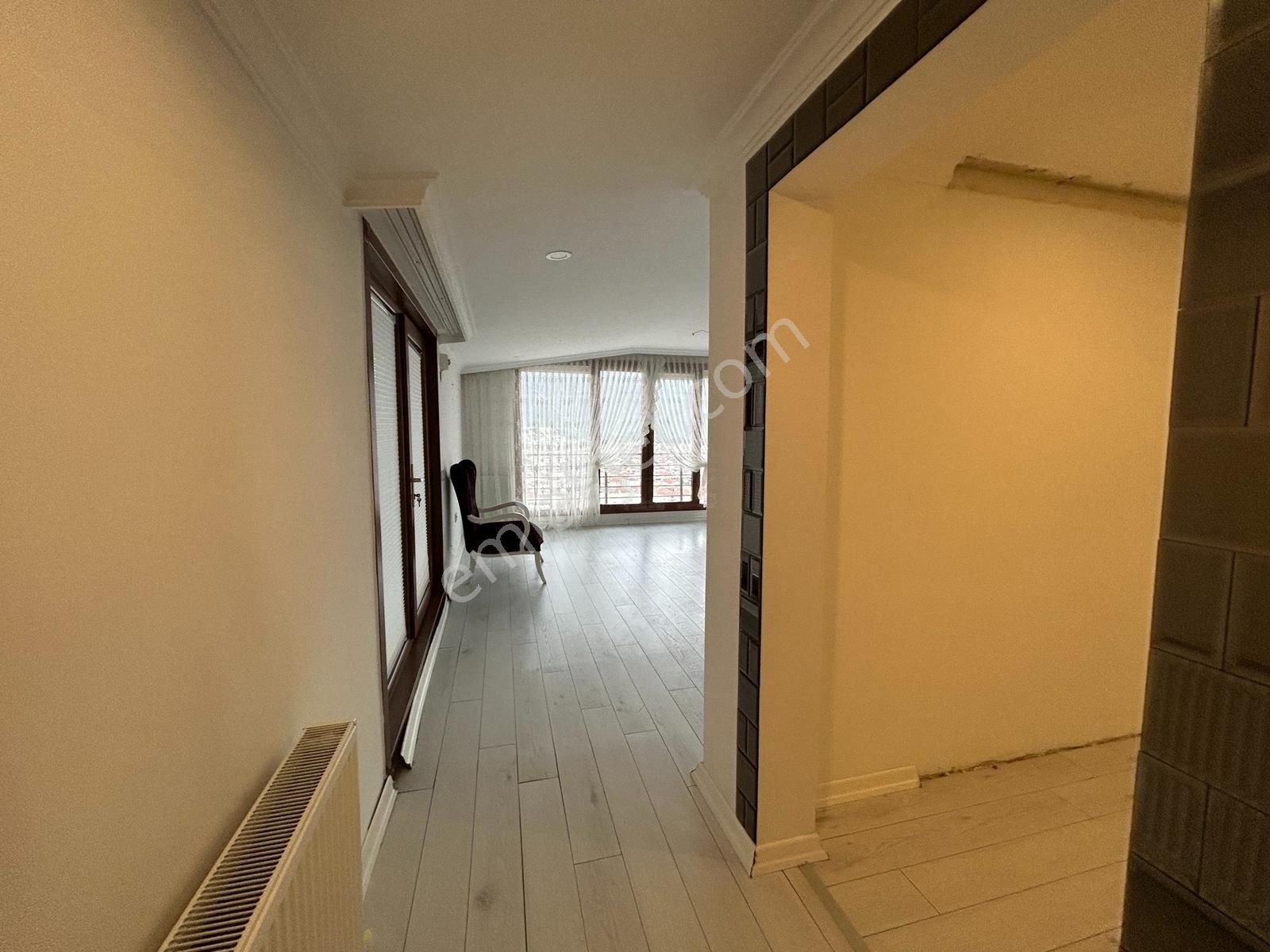 Gemlikte Deniz Manzaralı Satılık 5+1 Dubleks Daire - Görsel 28