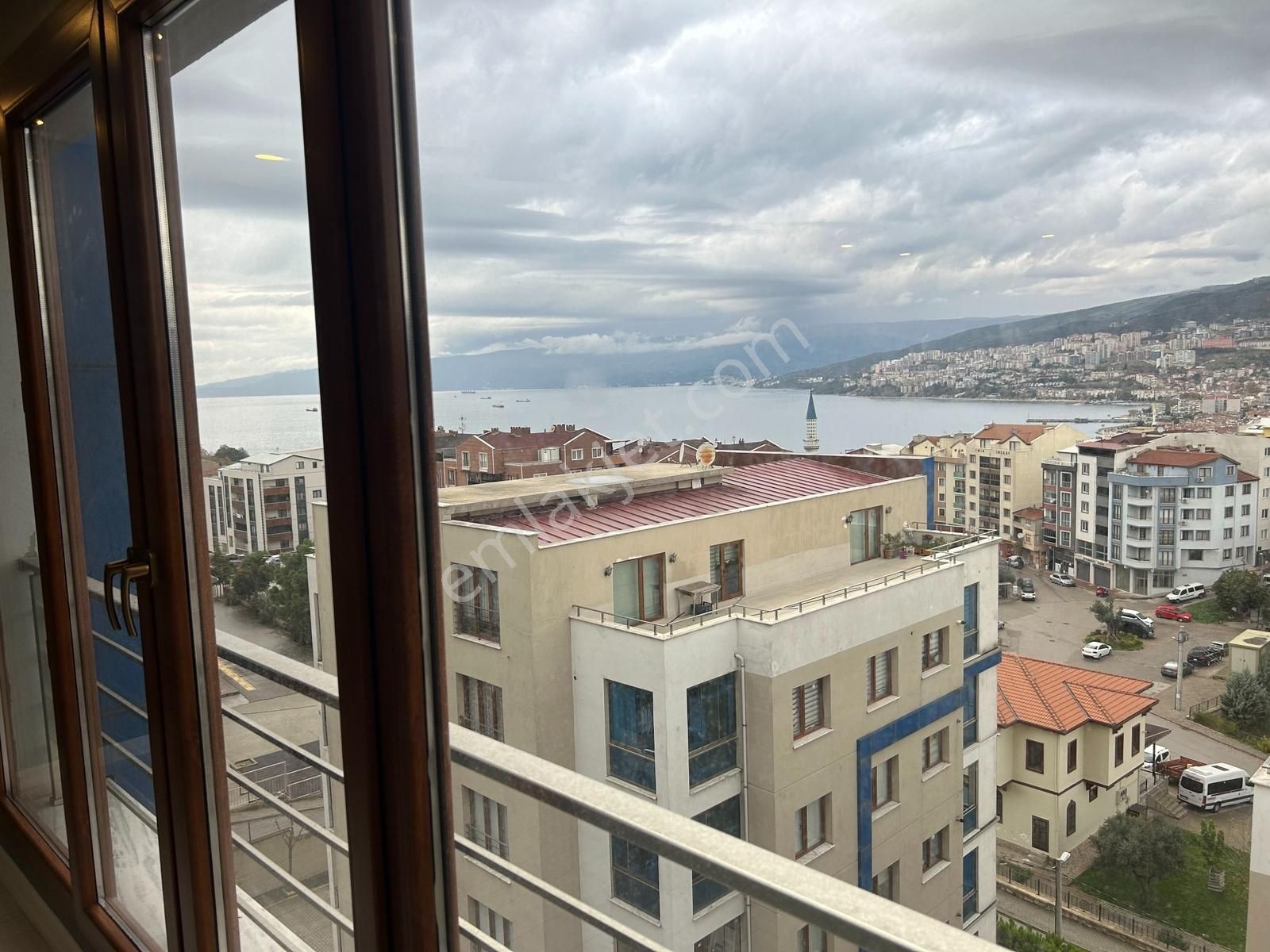 Gemlikte Deniz Manzaralı Satılık 5+1 Dubleks Daire - Görsel 5