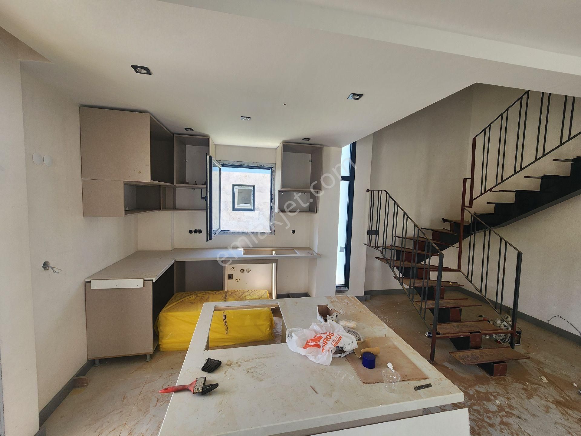 Güzelçamlı Plajı 300 Metre Köşe Villa - Görsel 15