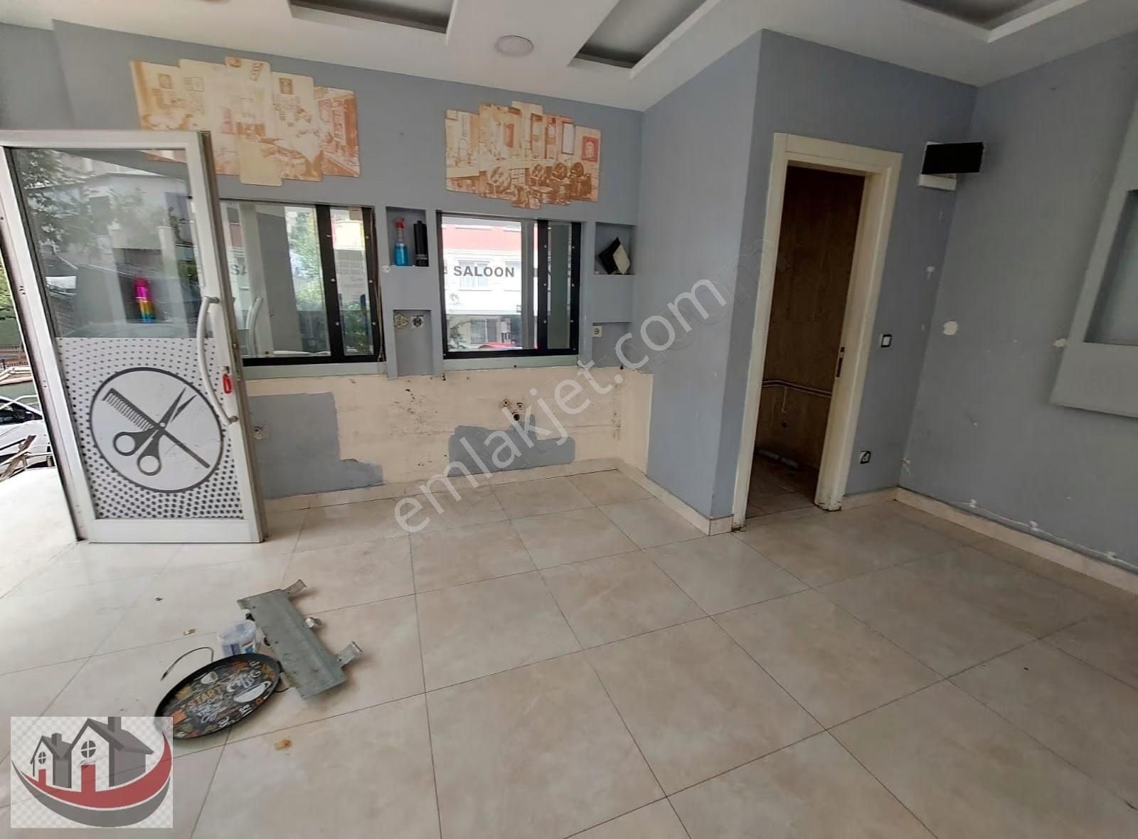 Güneyden Köşe Başı Yeni Bina 25m2 Kiracılı Dükkan - Görsel 3