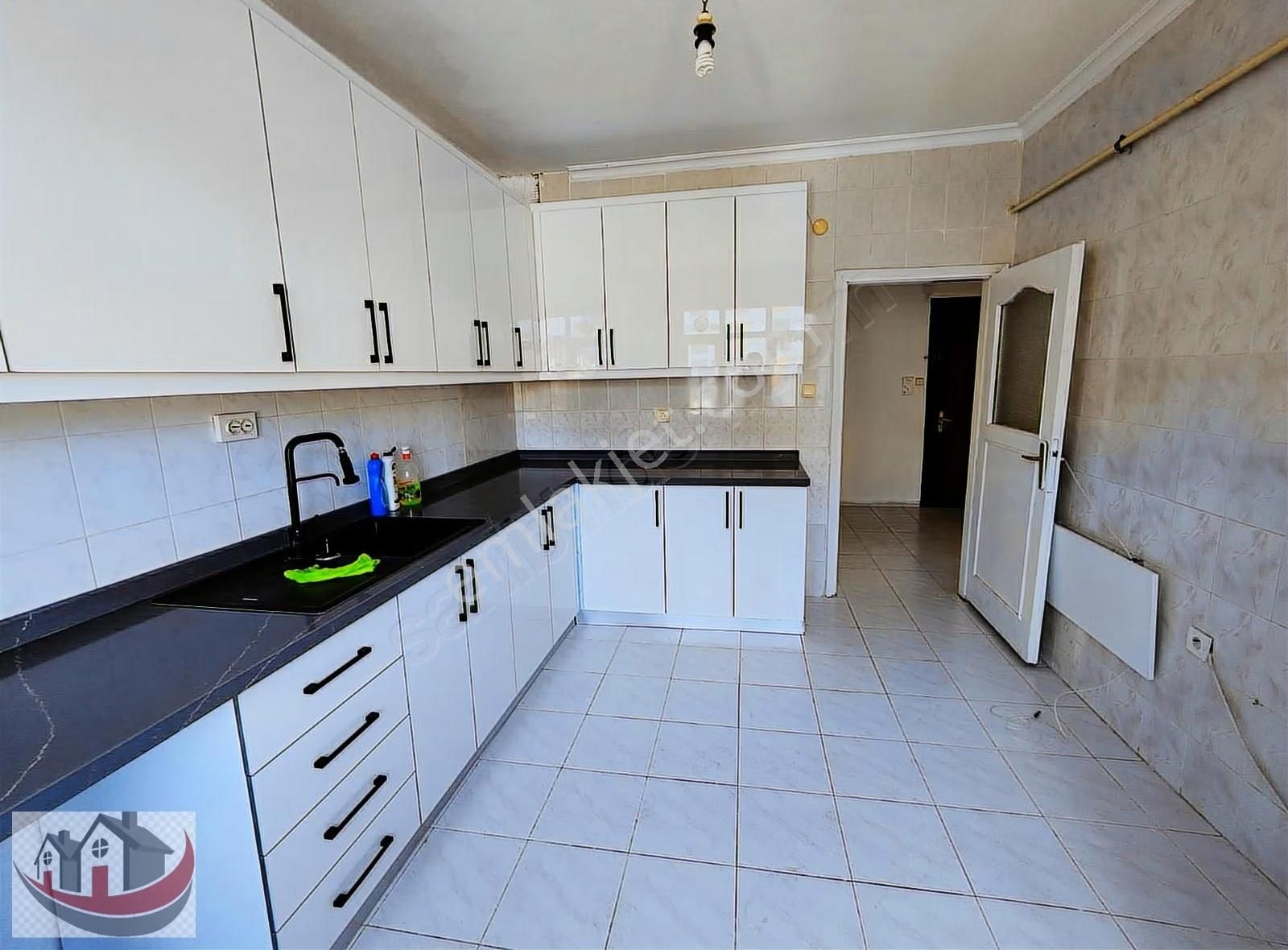 Güneyden Deniz Ve Adalar Manzaralı 3+1.130m2 Asansörlü Daire - Görsel 17