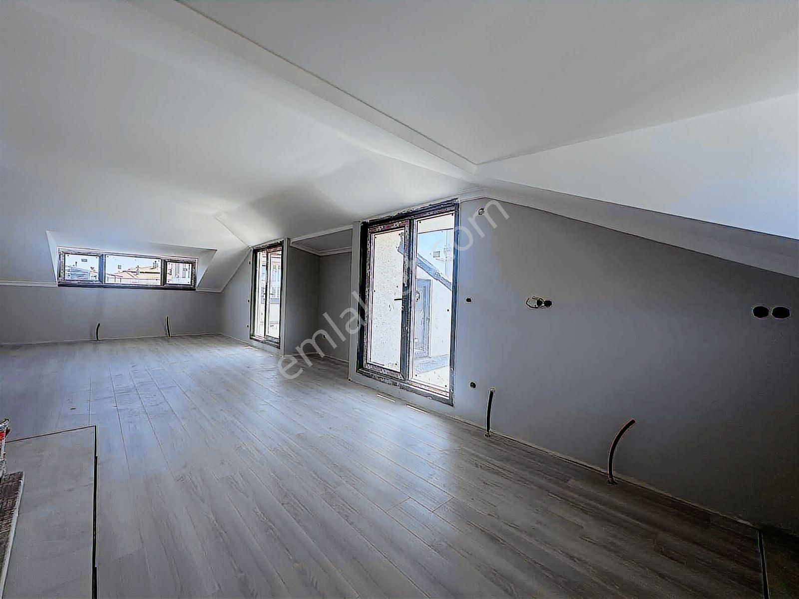 Bahçelievler Mahallesinde Caddeye 1. Bina Muhteşem Dublex - Görsel 25