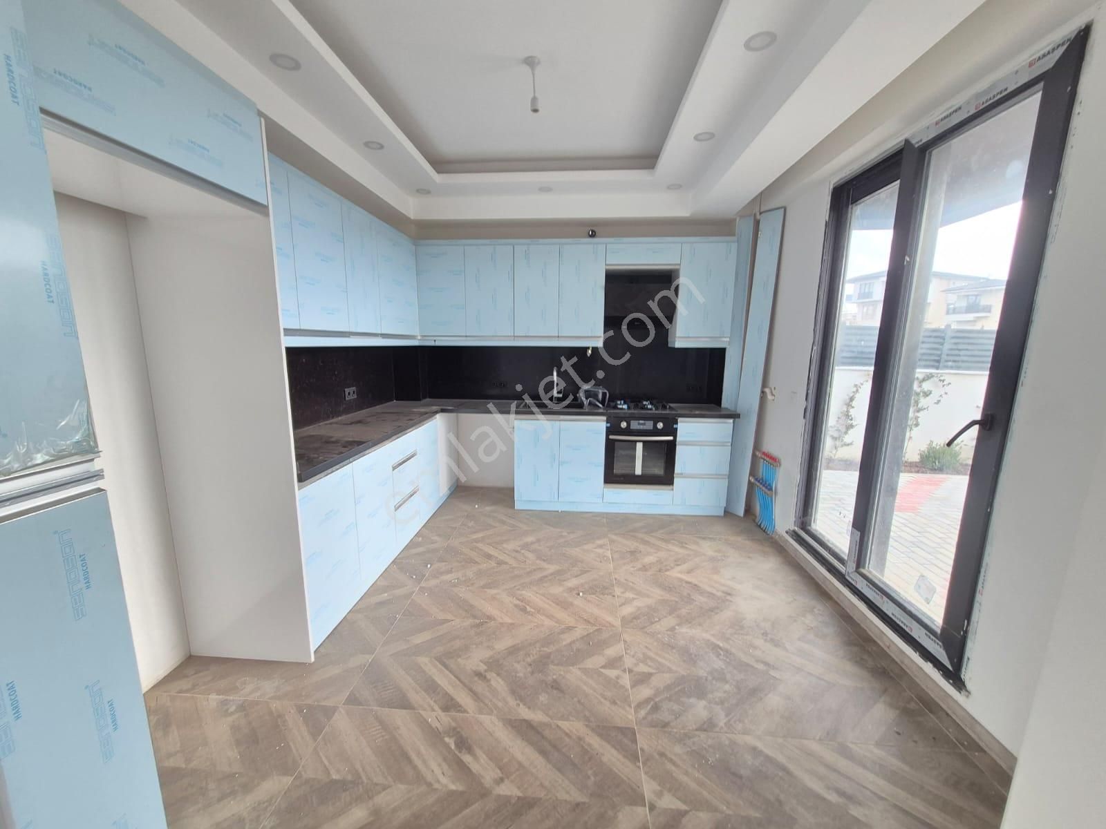 Delux'den Hürriyet Mah.'nin Villa Bölgesinde Fırsat Lux Villa - Görsel 6