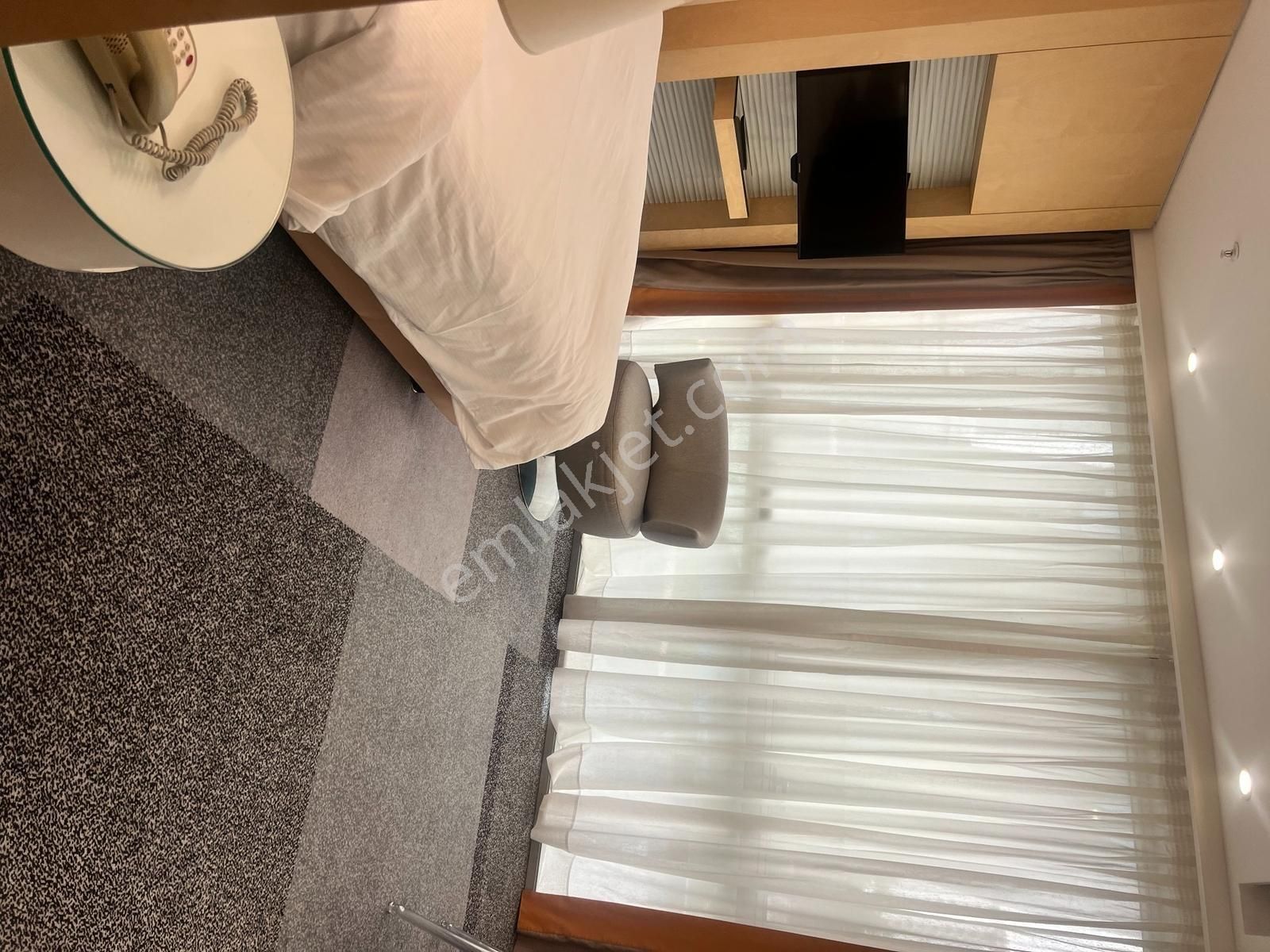 Dap Tango Kule Camlar Açılır Metro Yanı Full Otel Eşyalı - Görsel 11