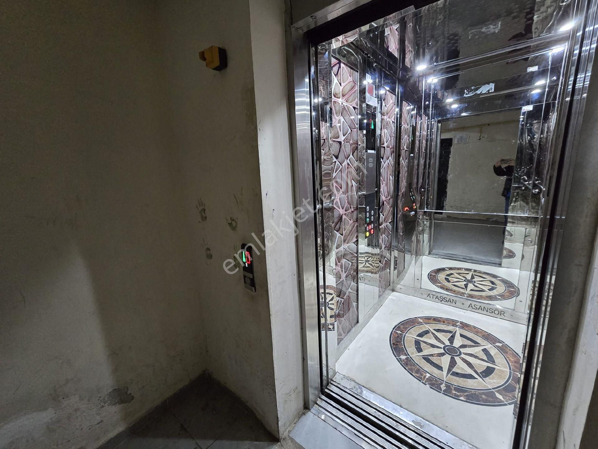 Cadde Seyran Emlaktan Satılık 2+1 - Görsel 2