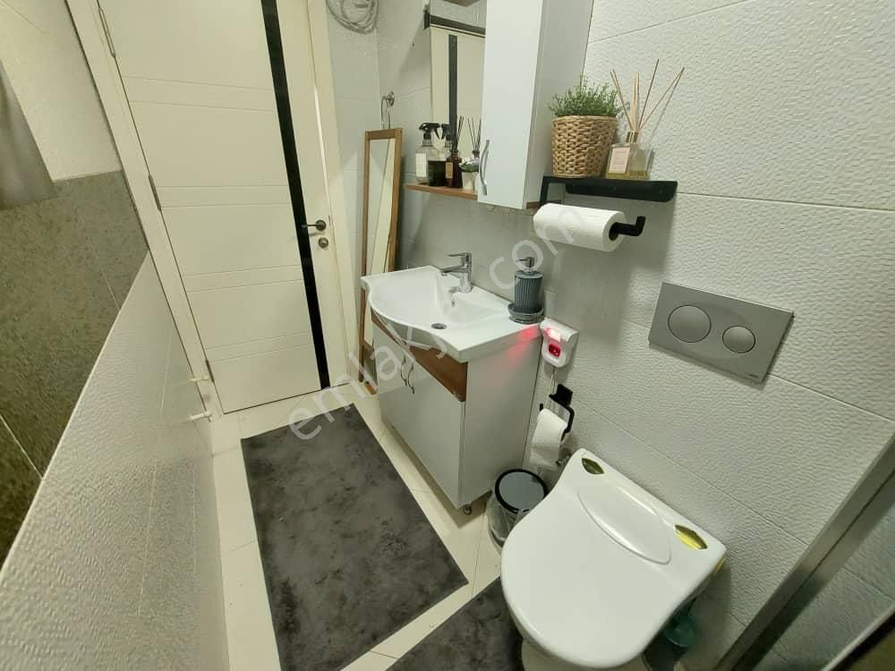 Güzeloba'da 1+1 Satılık Bakımlı Daire - Görsel 12