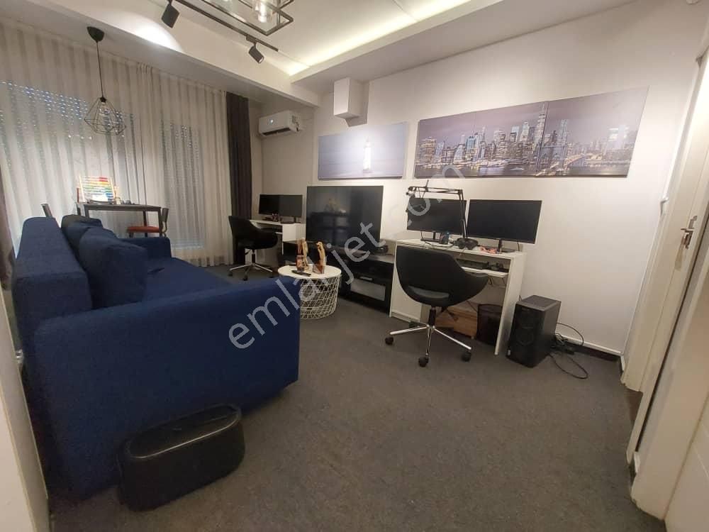 Güzeloba'da 1+1 Satılık Bakımlı Daire - Görsel 8